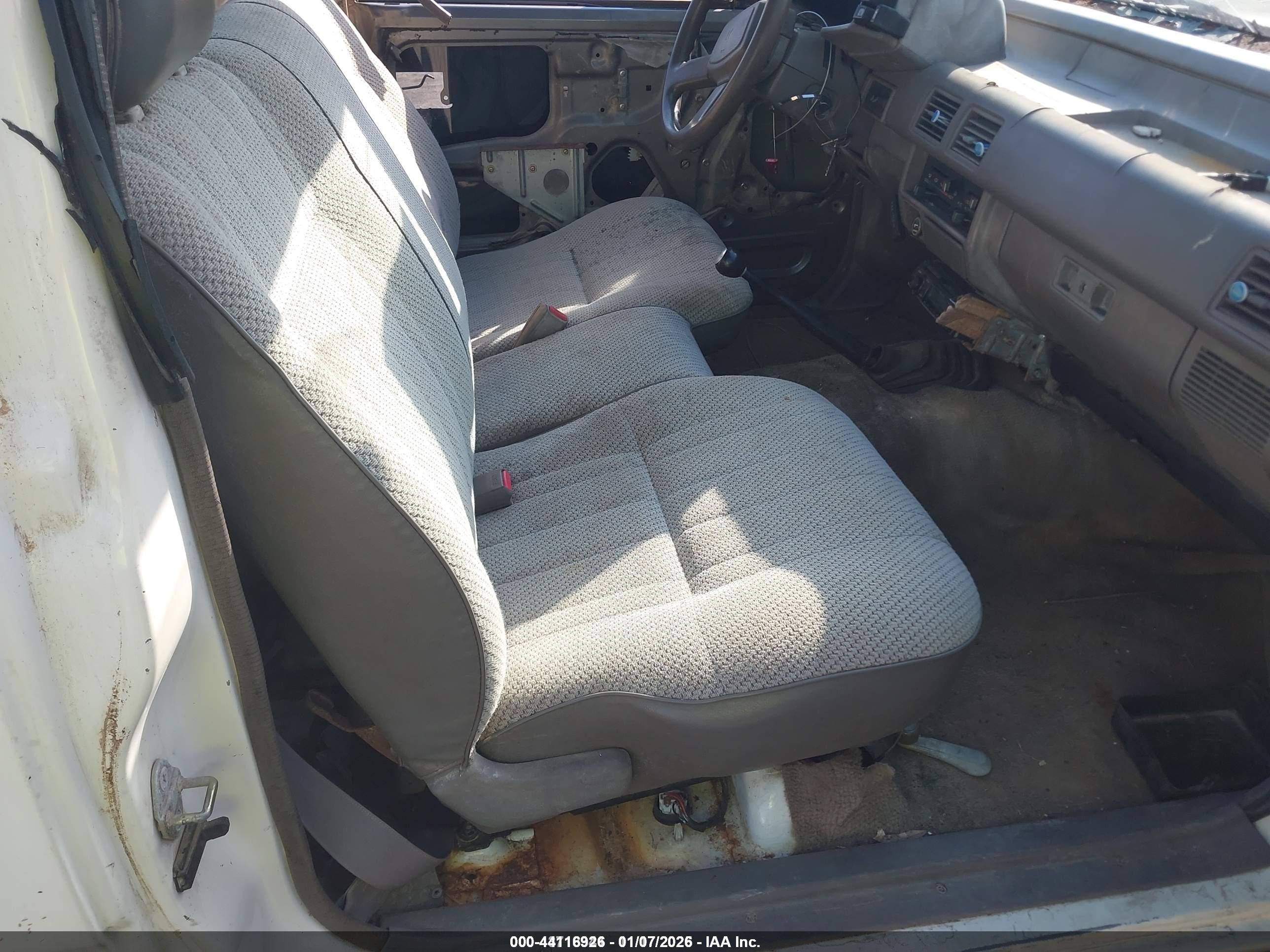 ISUZU CONVENTIONAL image 8