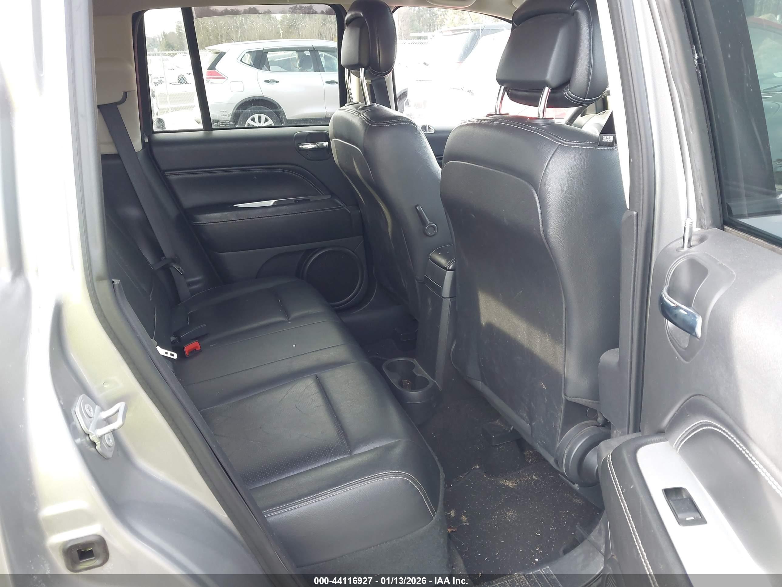 JEEP COMPASS image 8