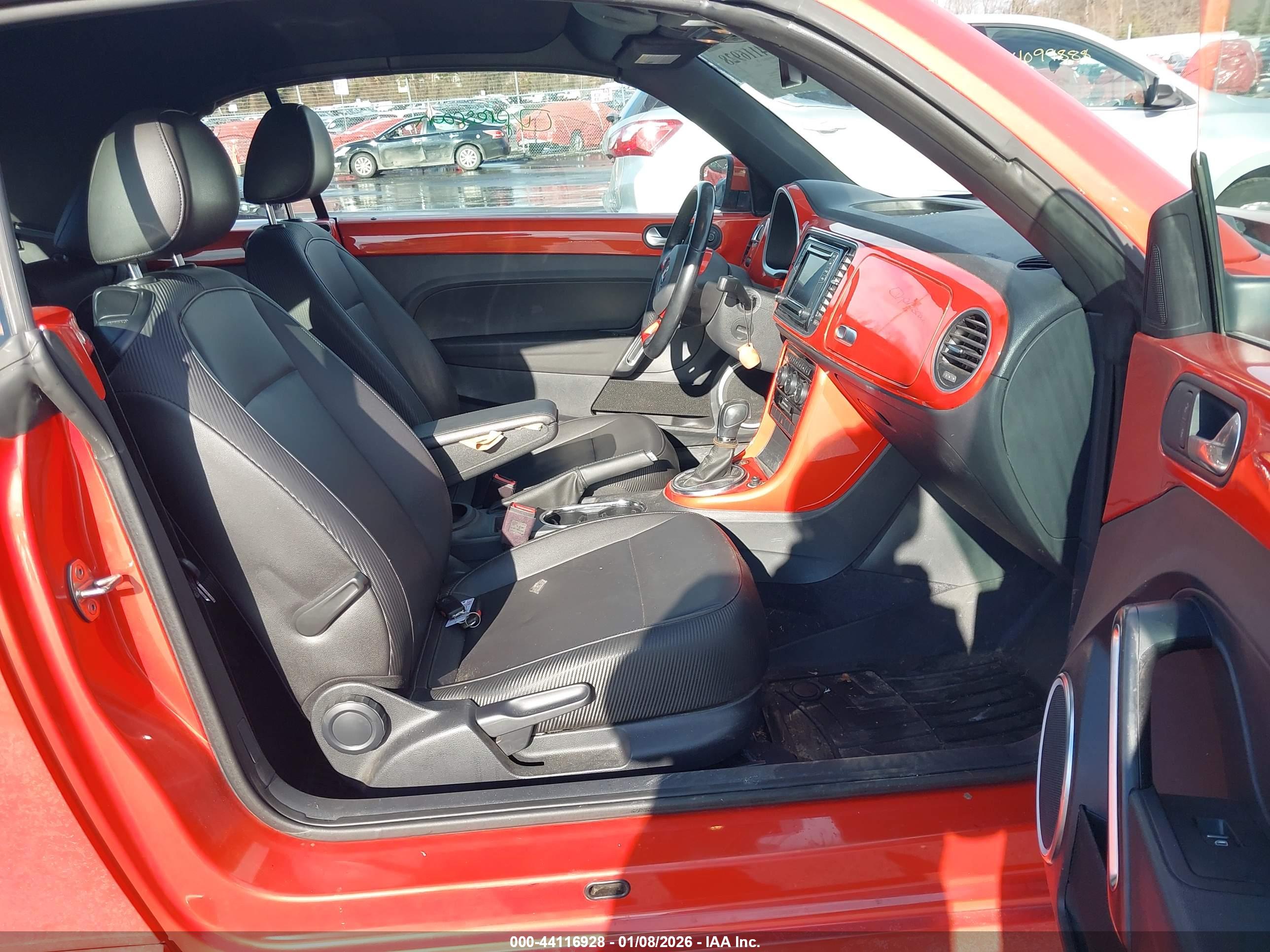 VOLKSWAGEN BEETLE image 5