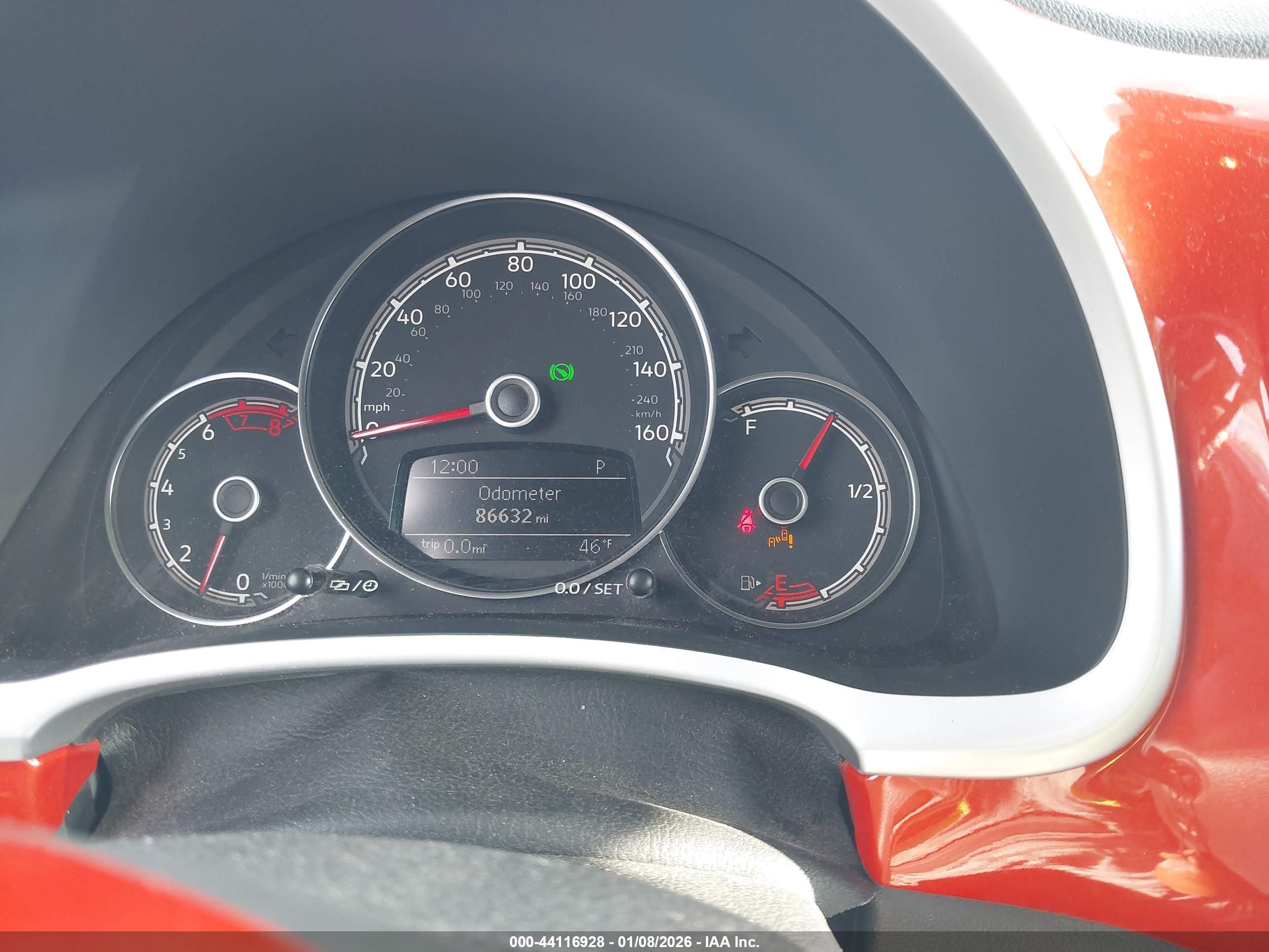 VOLKSWAGEN BEETLE image 7