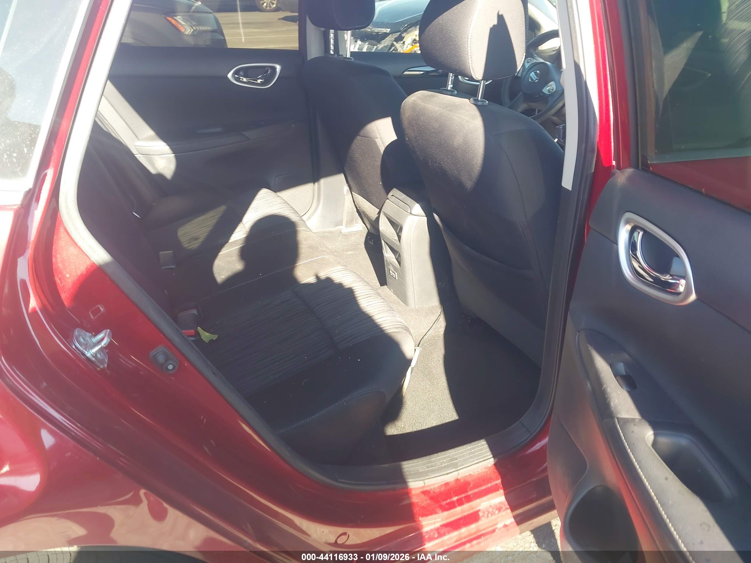 NISSAN SENTRA image 8