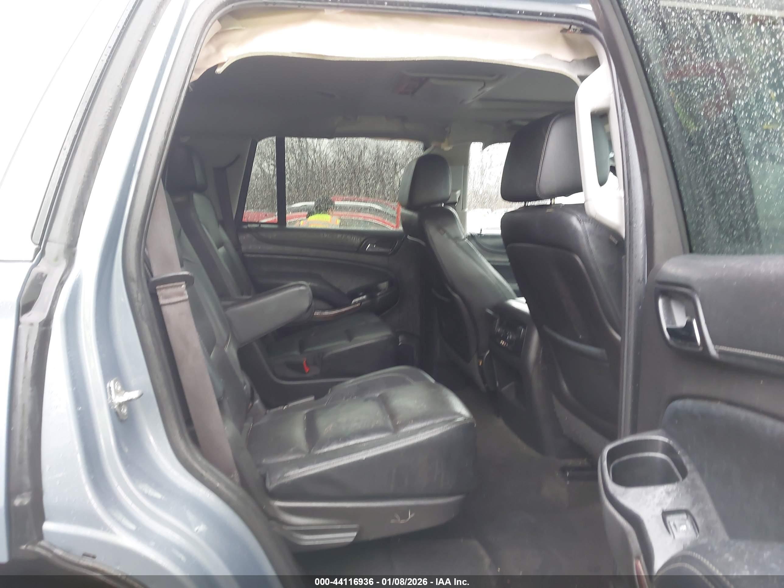 GMC YUKON image 8