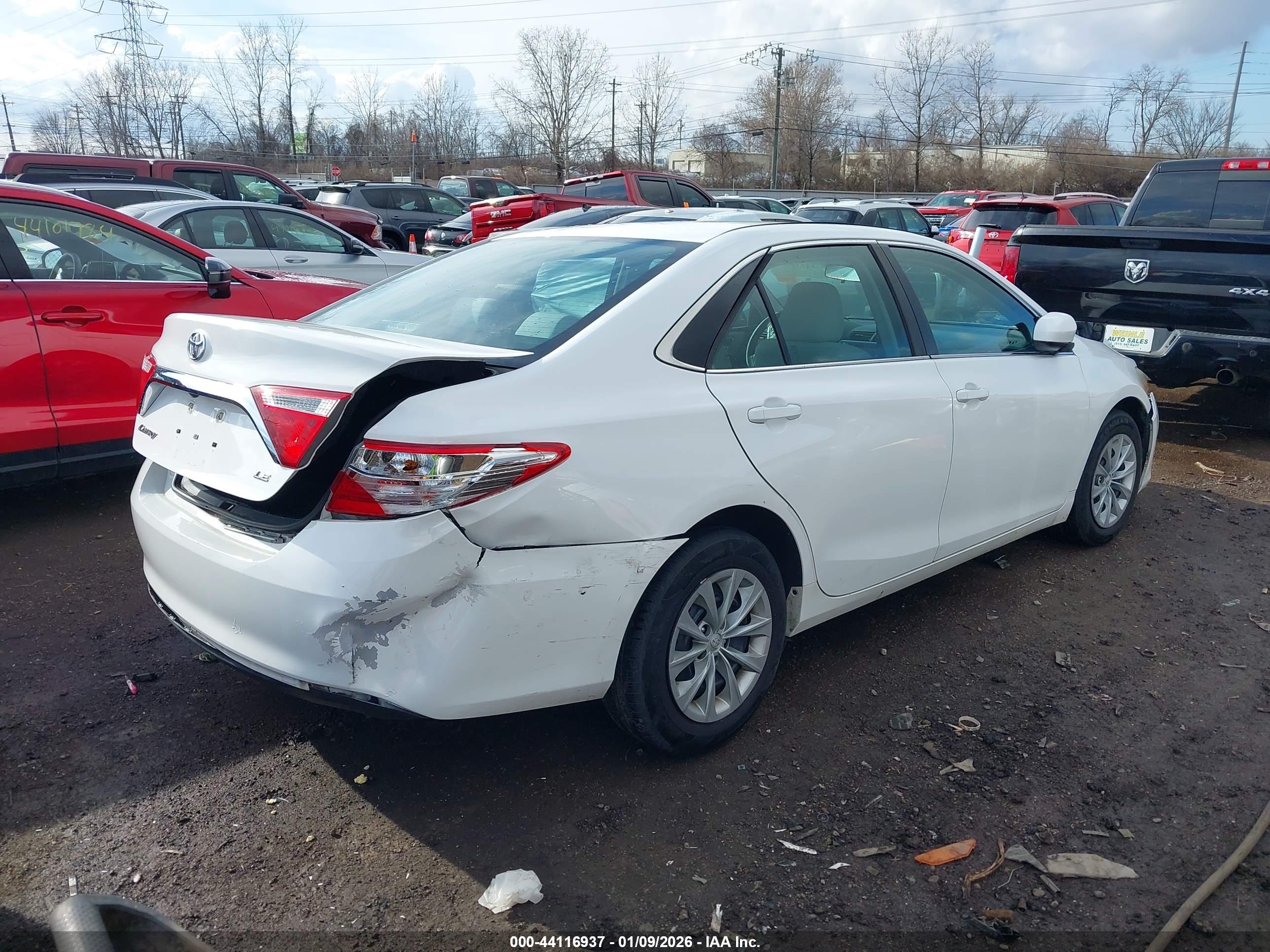 TOYOTA CAMRY image 4