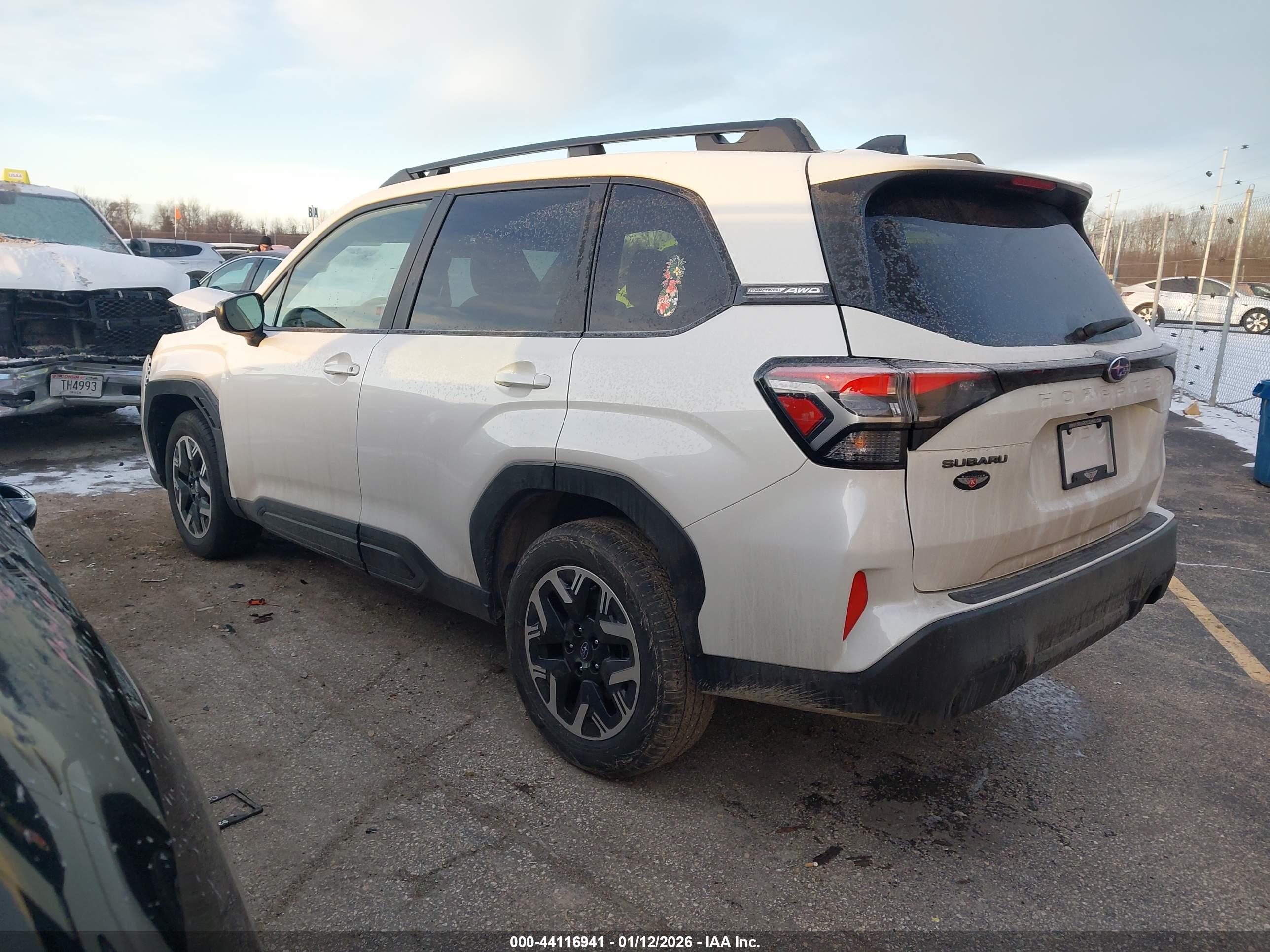 SUBARU FORESTER image 3