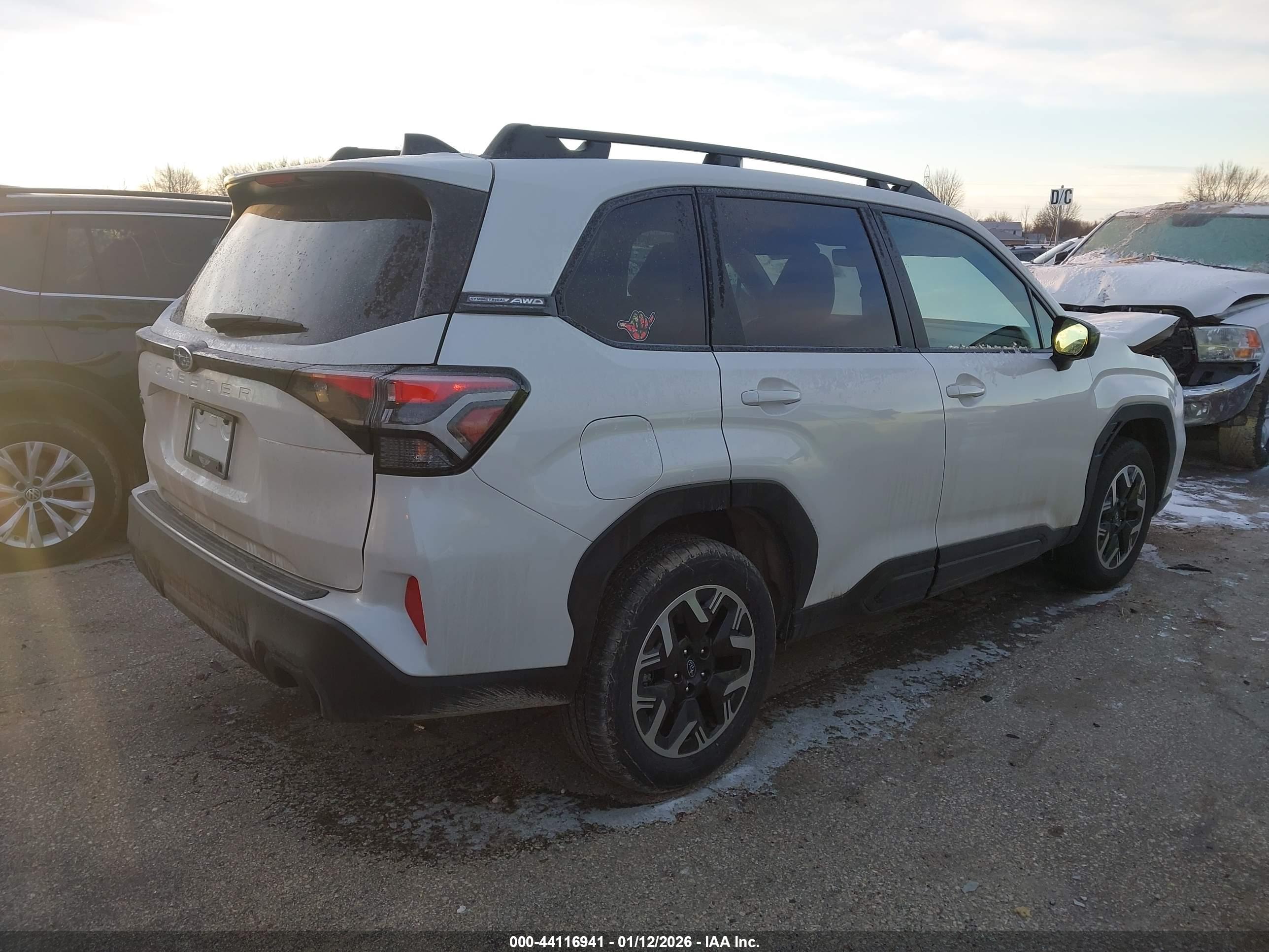 SUBARU FORESTER image 4