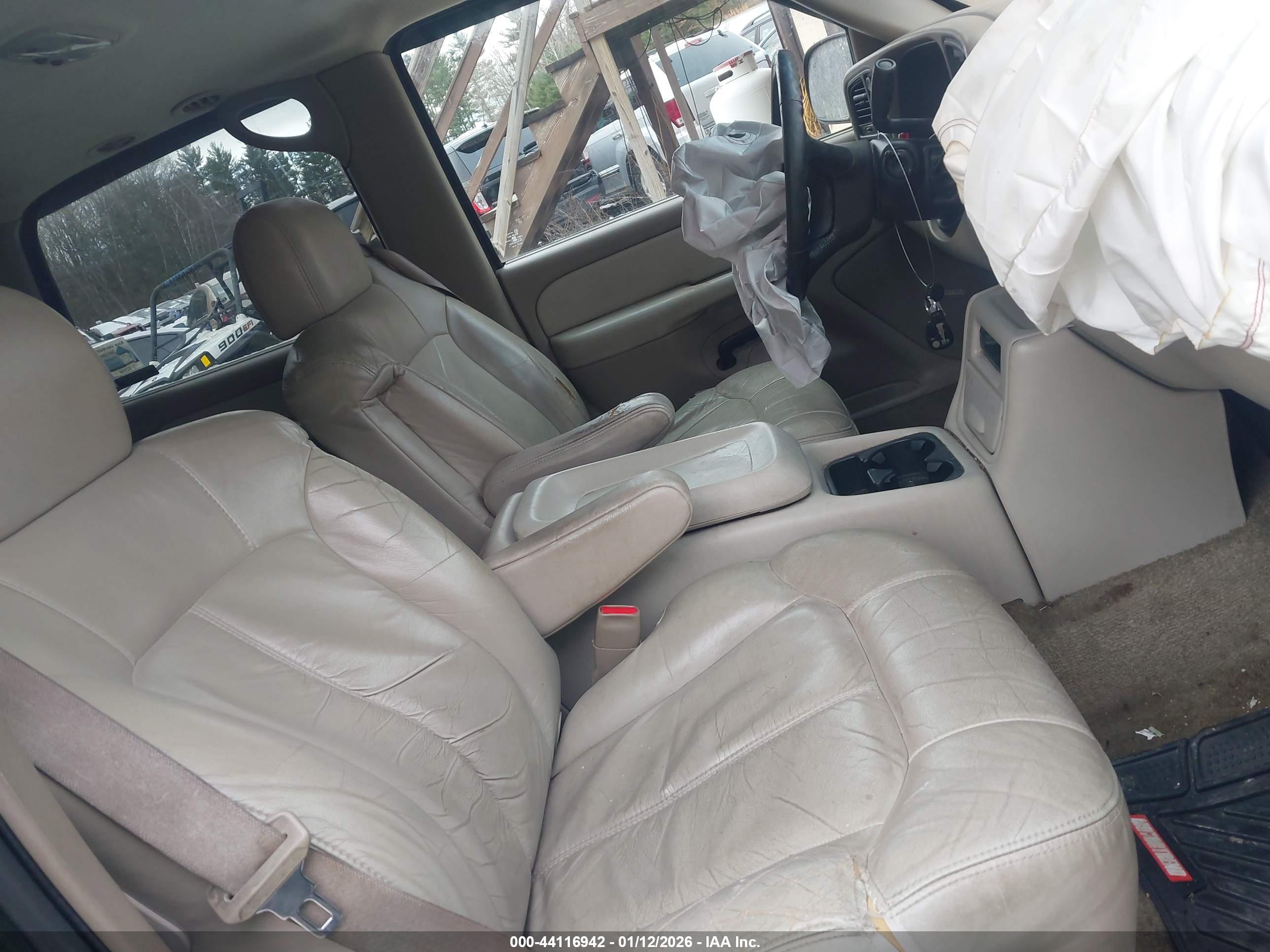 CHEVROLET TAHOE image 5