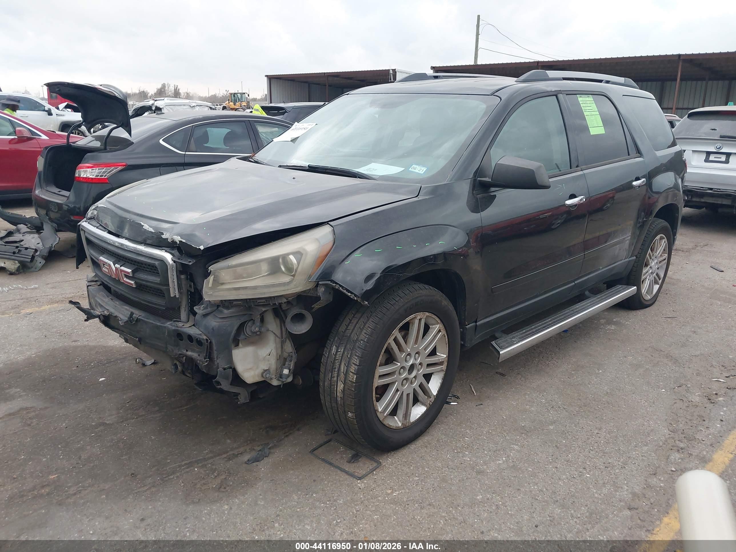 GMC ACADIA image 2