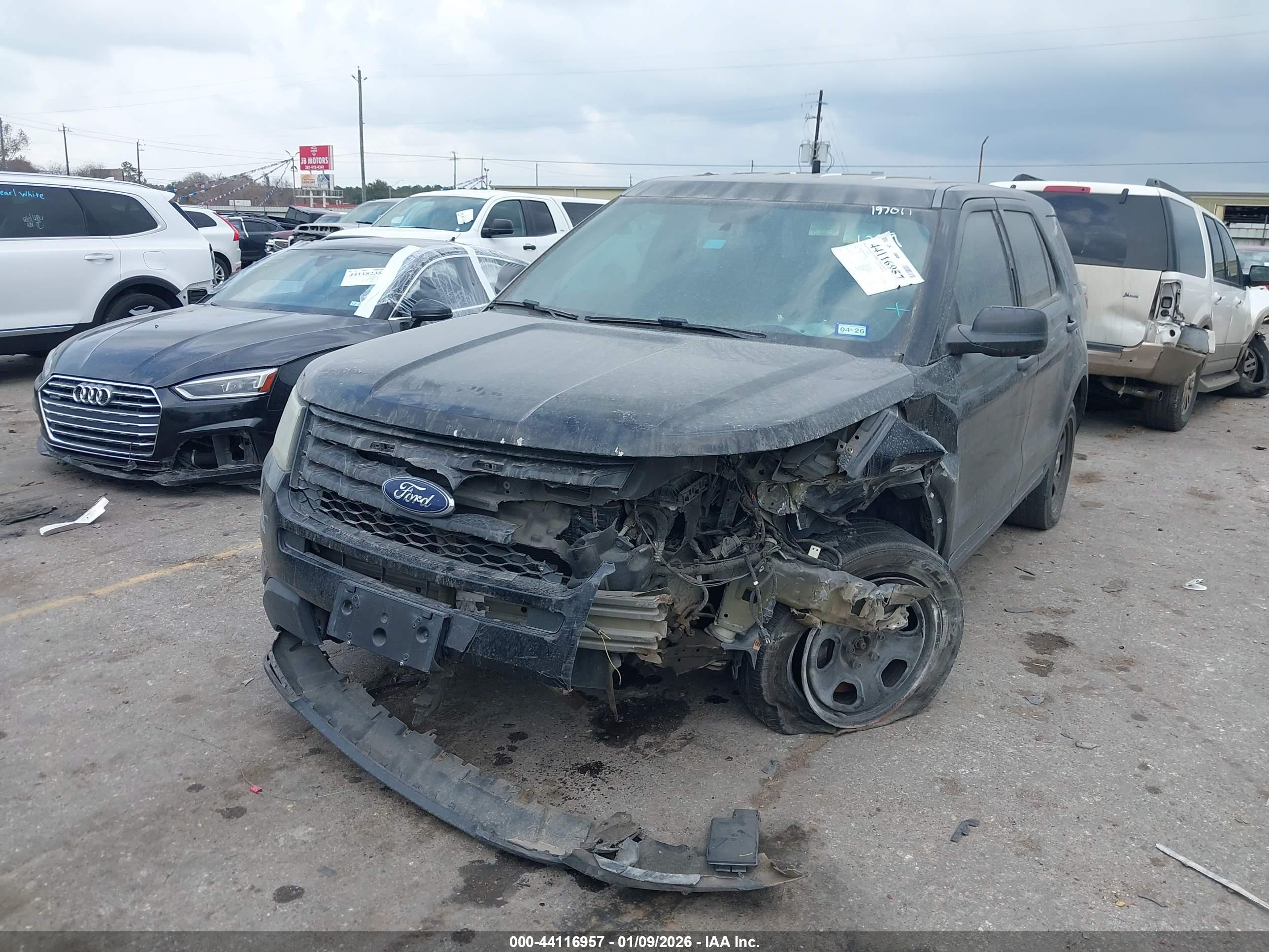 FORD UTILITY image 6