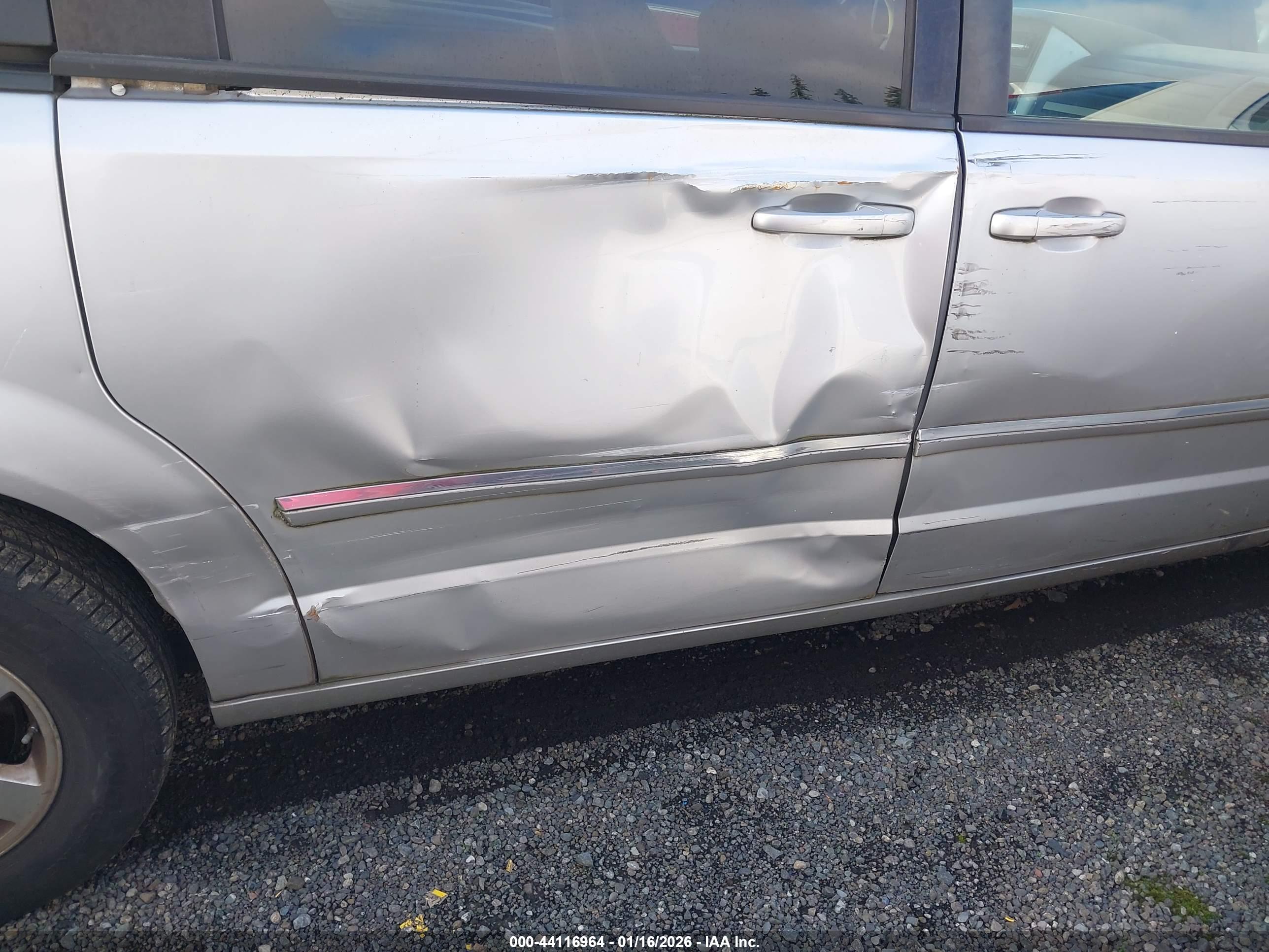 DODGE GRAND image 6