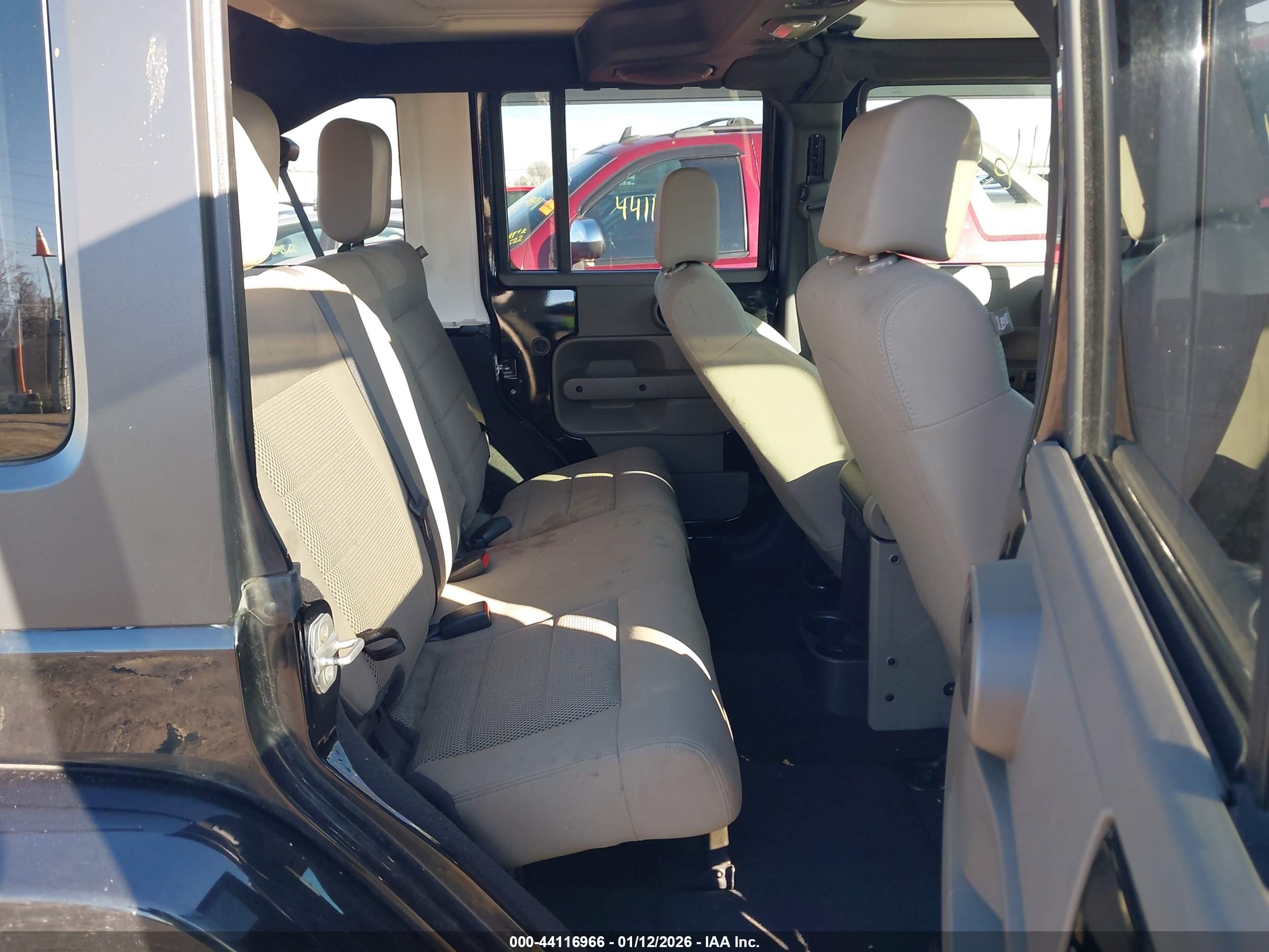 JEEP WRANGLER image 8