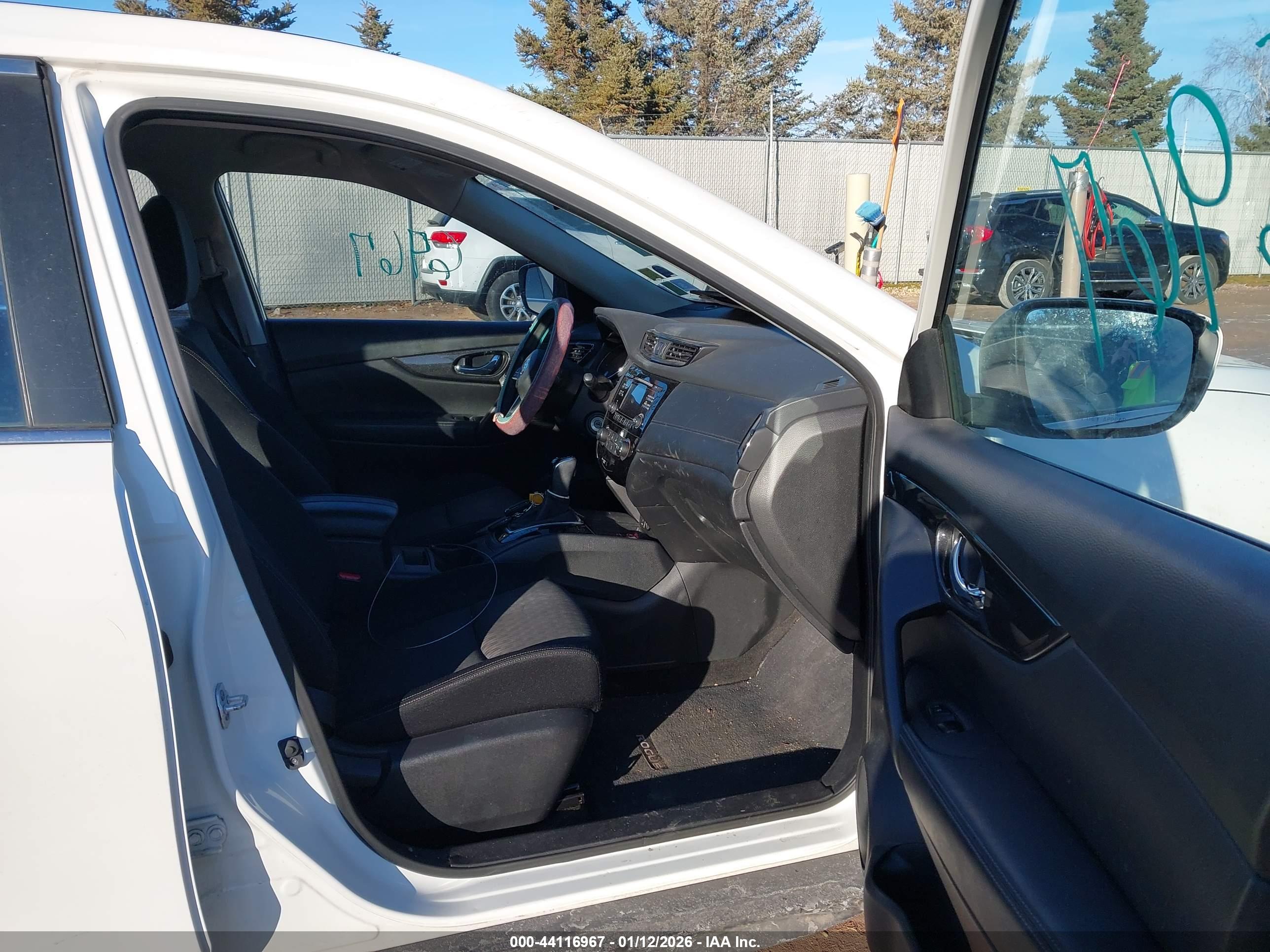 NISSAN ROGUE image 5