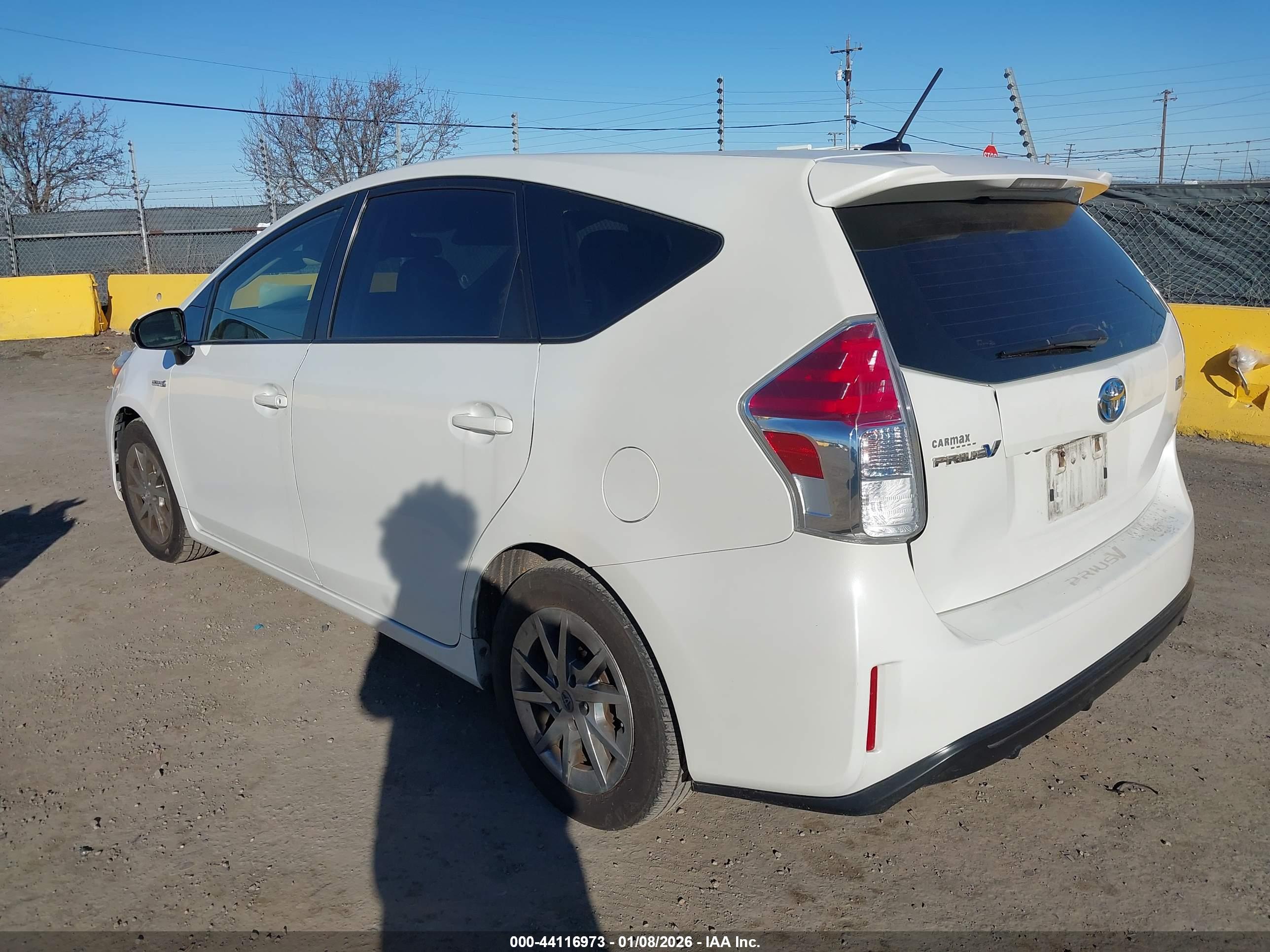 TOYOTA PRIUS image 3