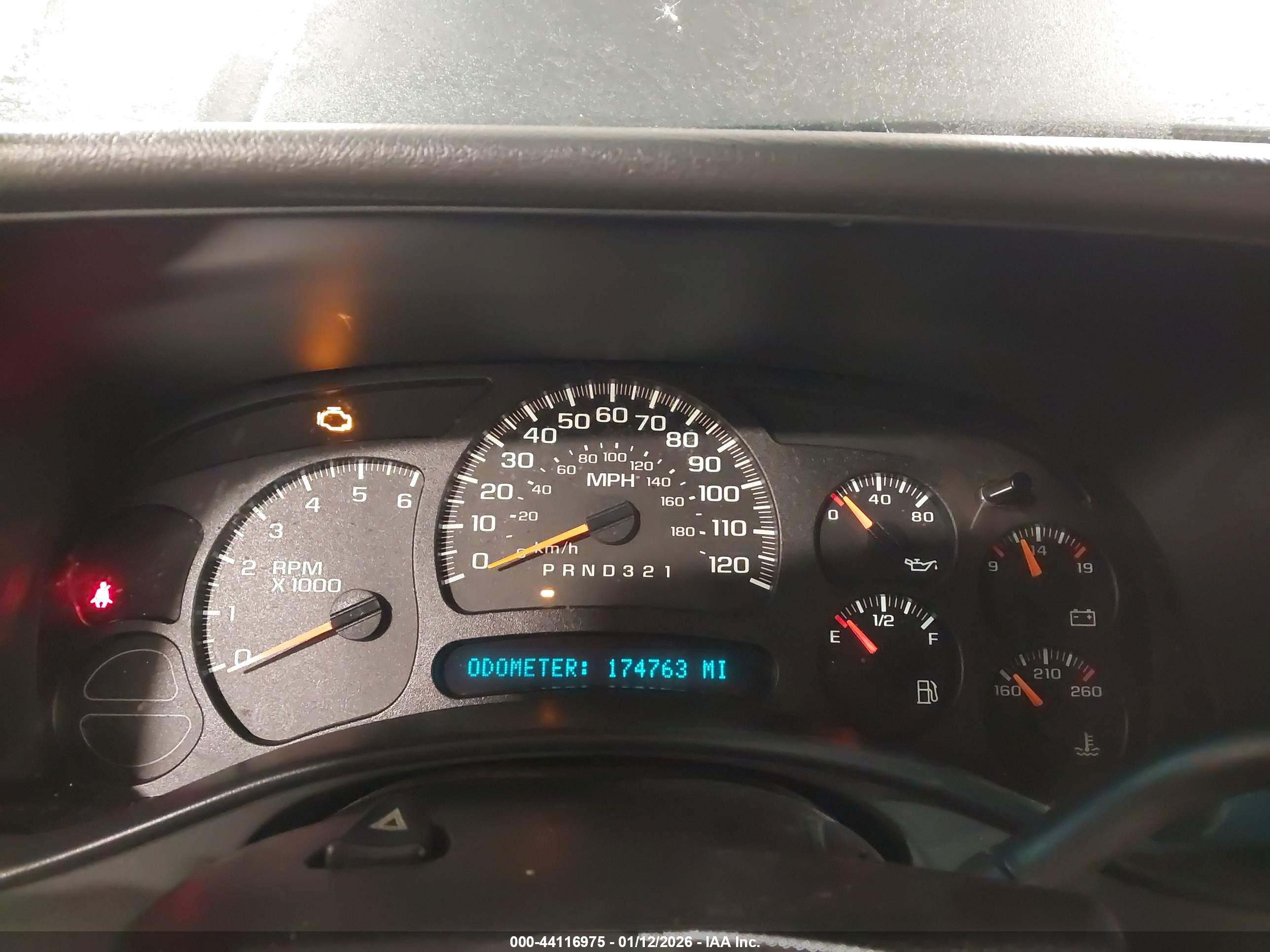 CHEVROLET SILVERADO image 7