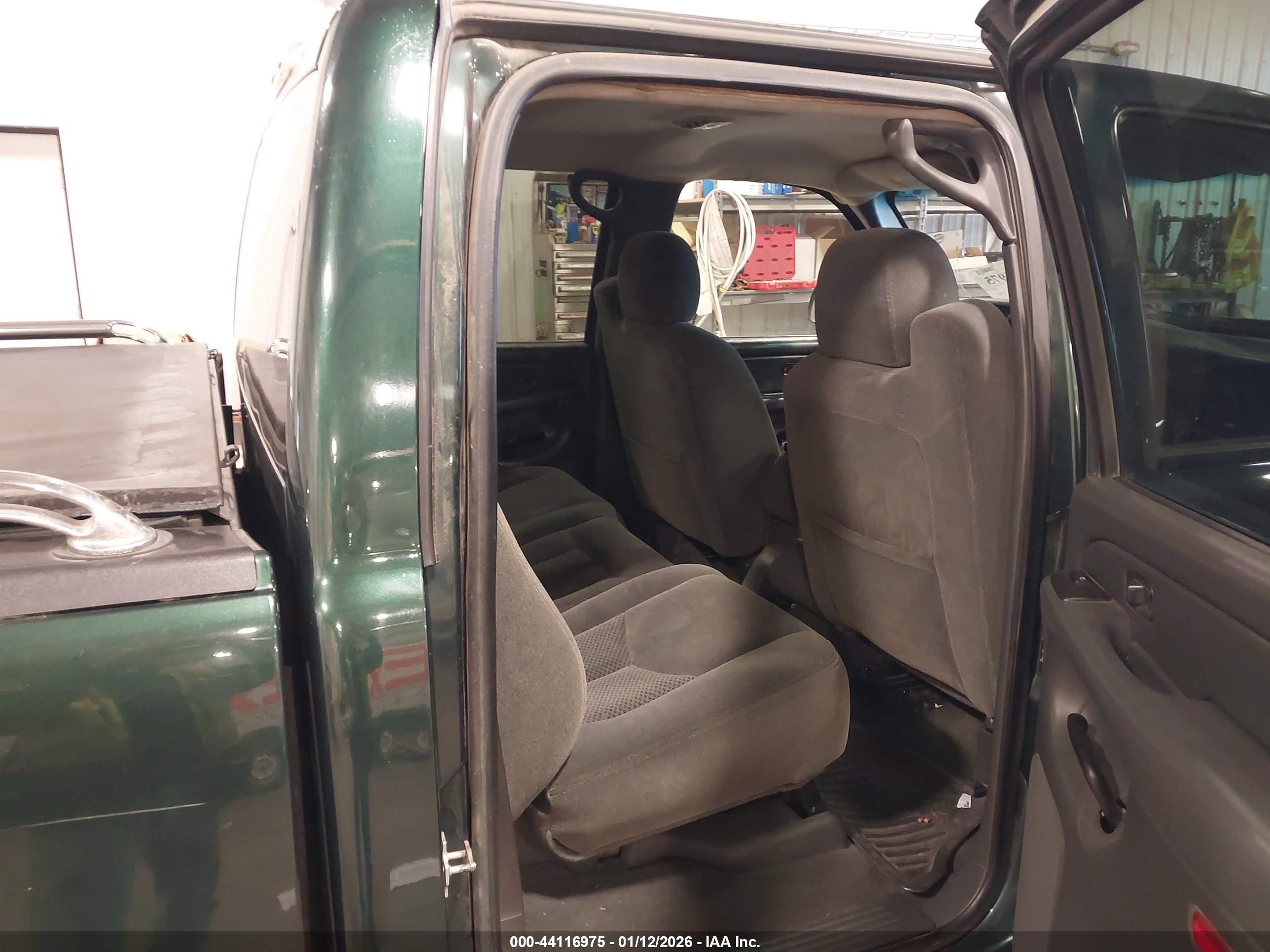 CHEVROLET SILVERADO image 8