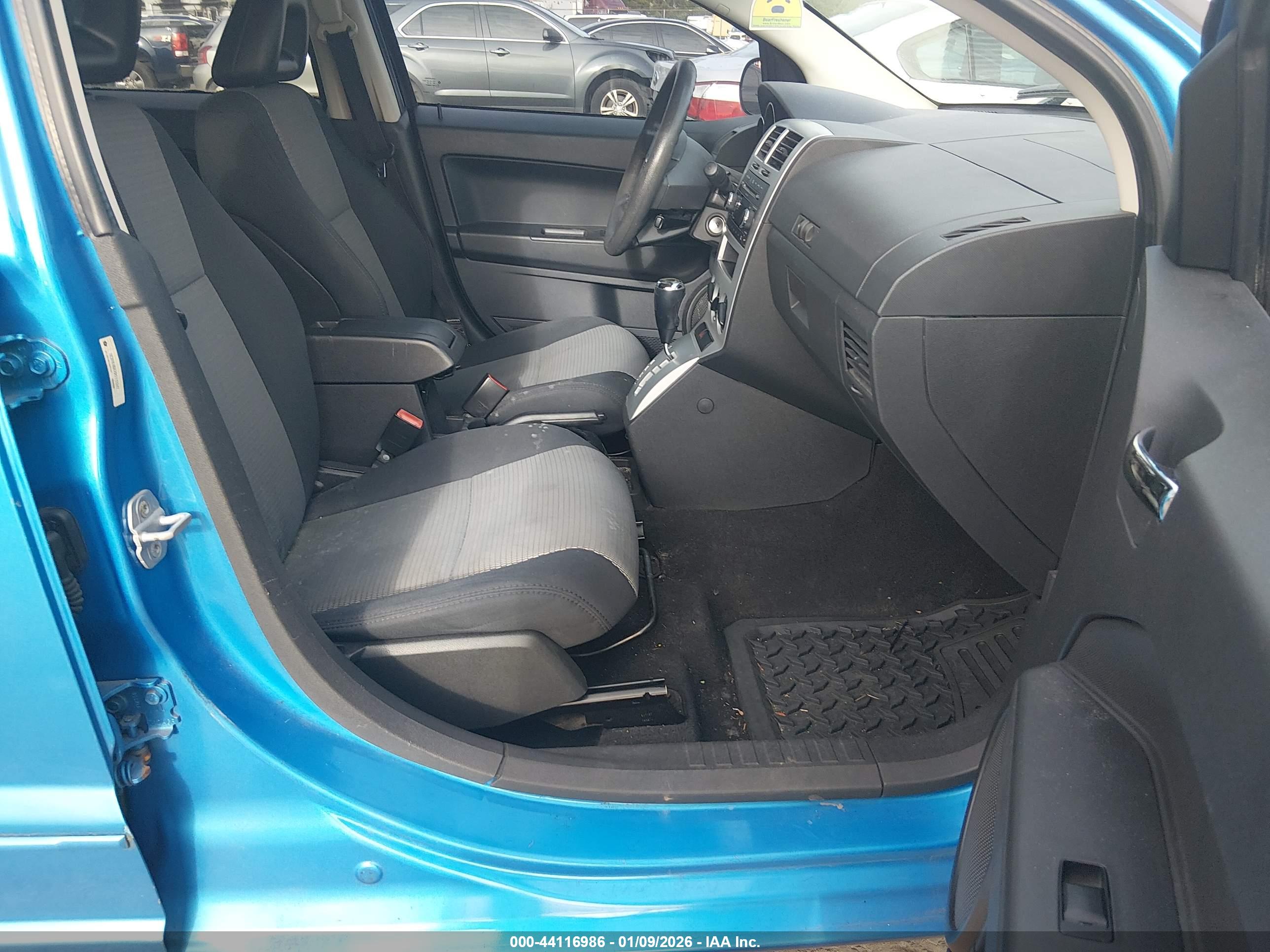 DODGE CALIBER image 5