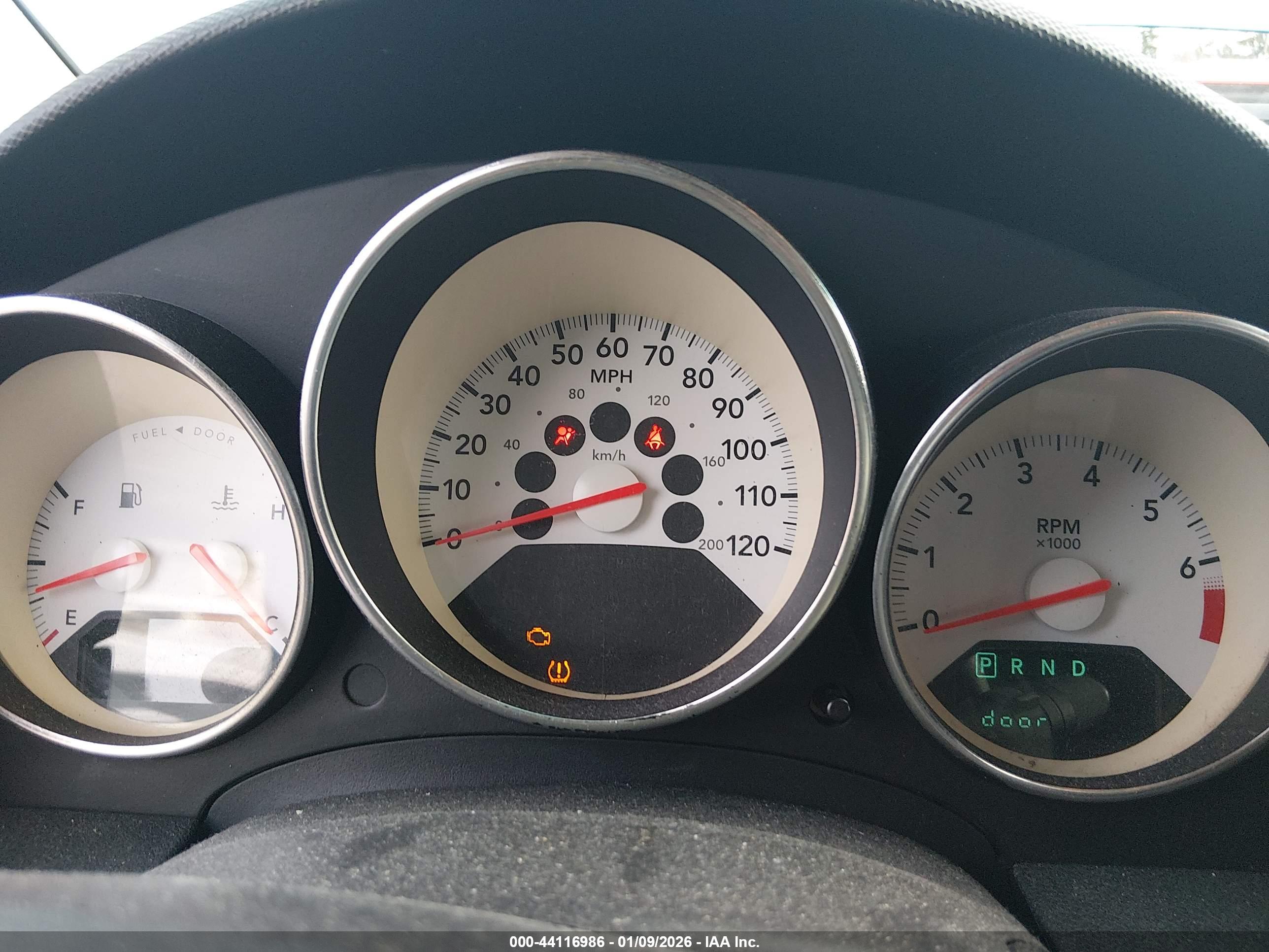 DODGE CALIBER image 7