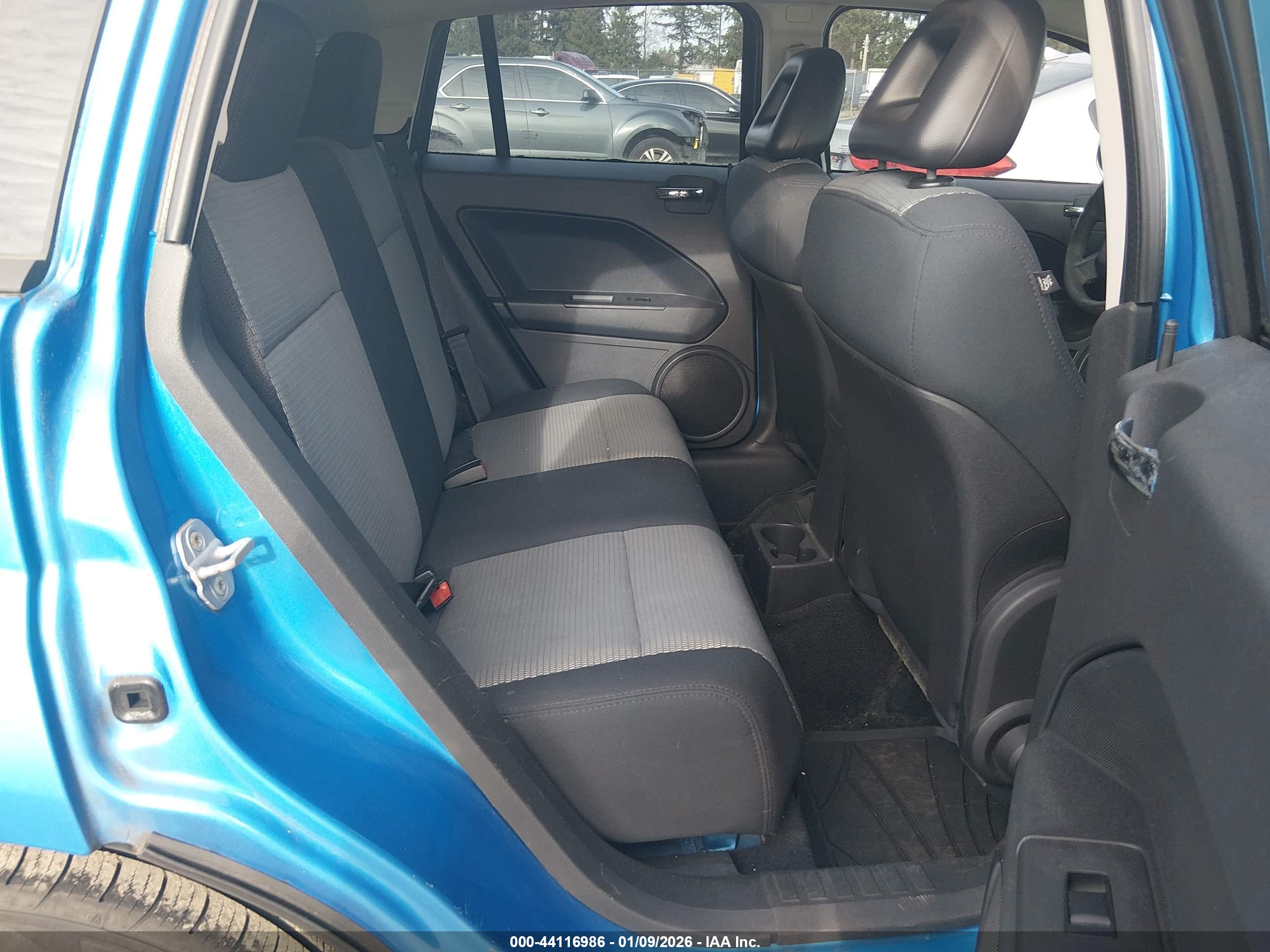 DODGE CALIBER image 8