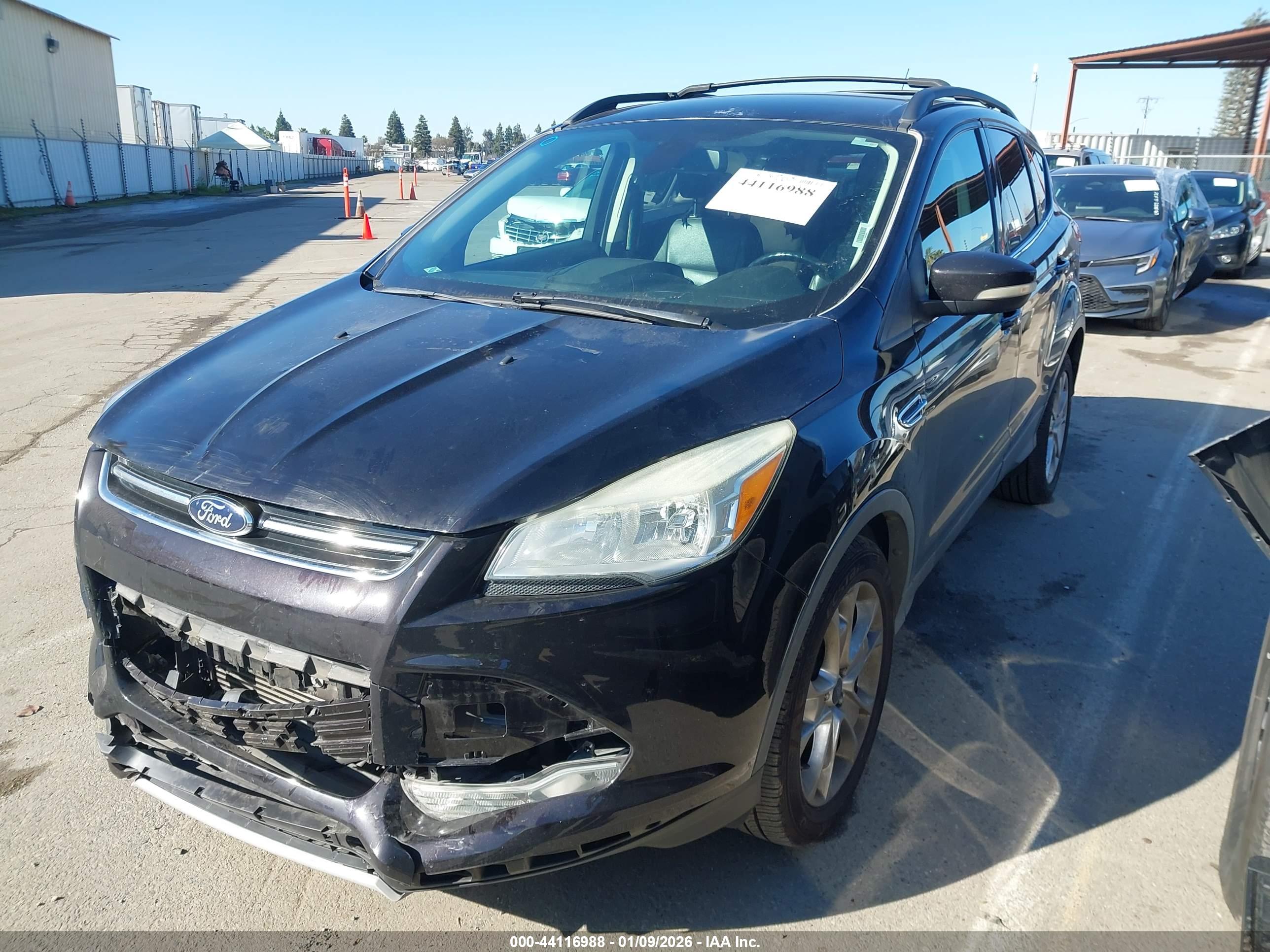 FORD ESCAPE image 2