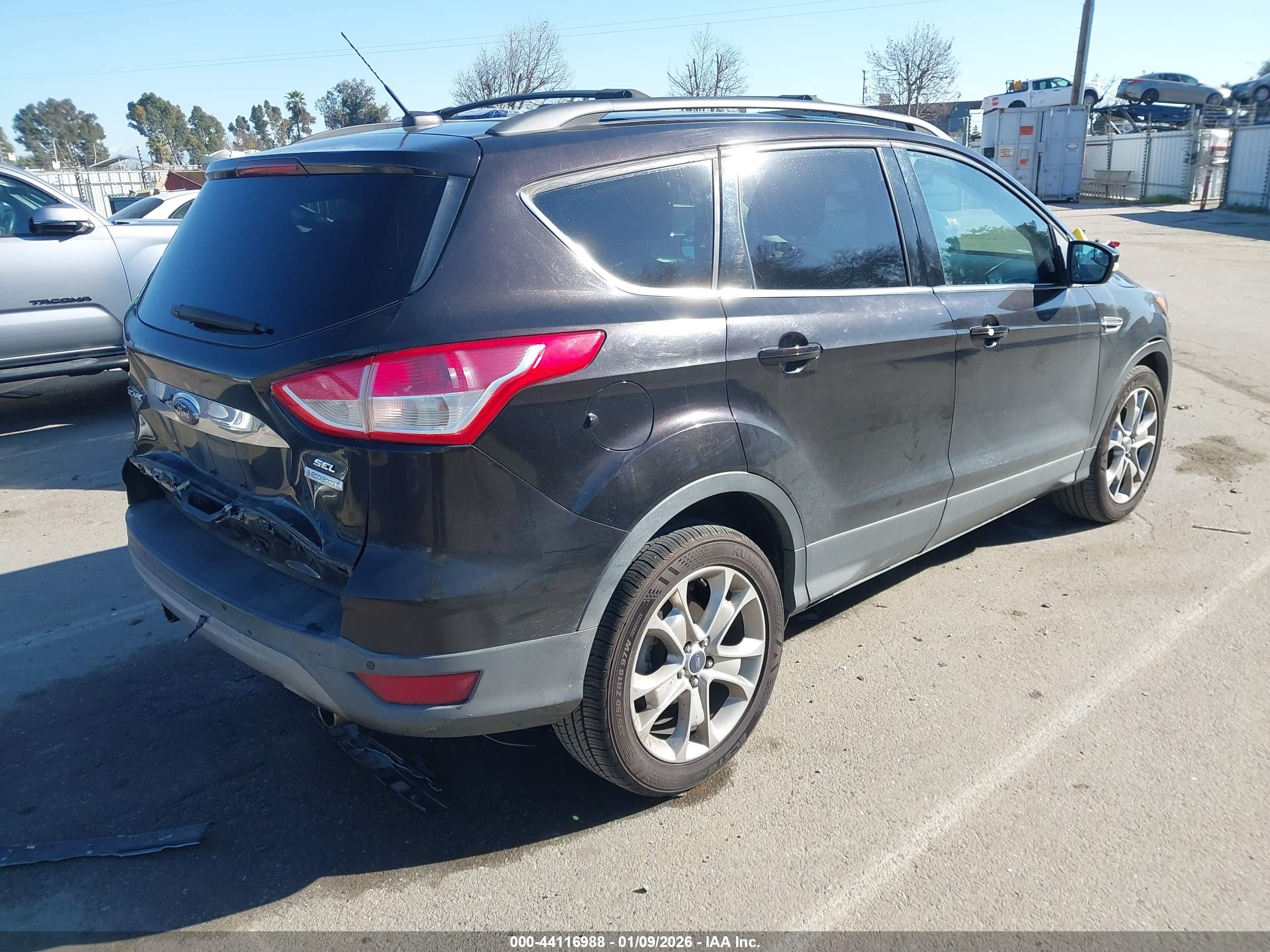 FORD ESCAPE image 4
