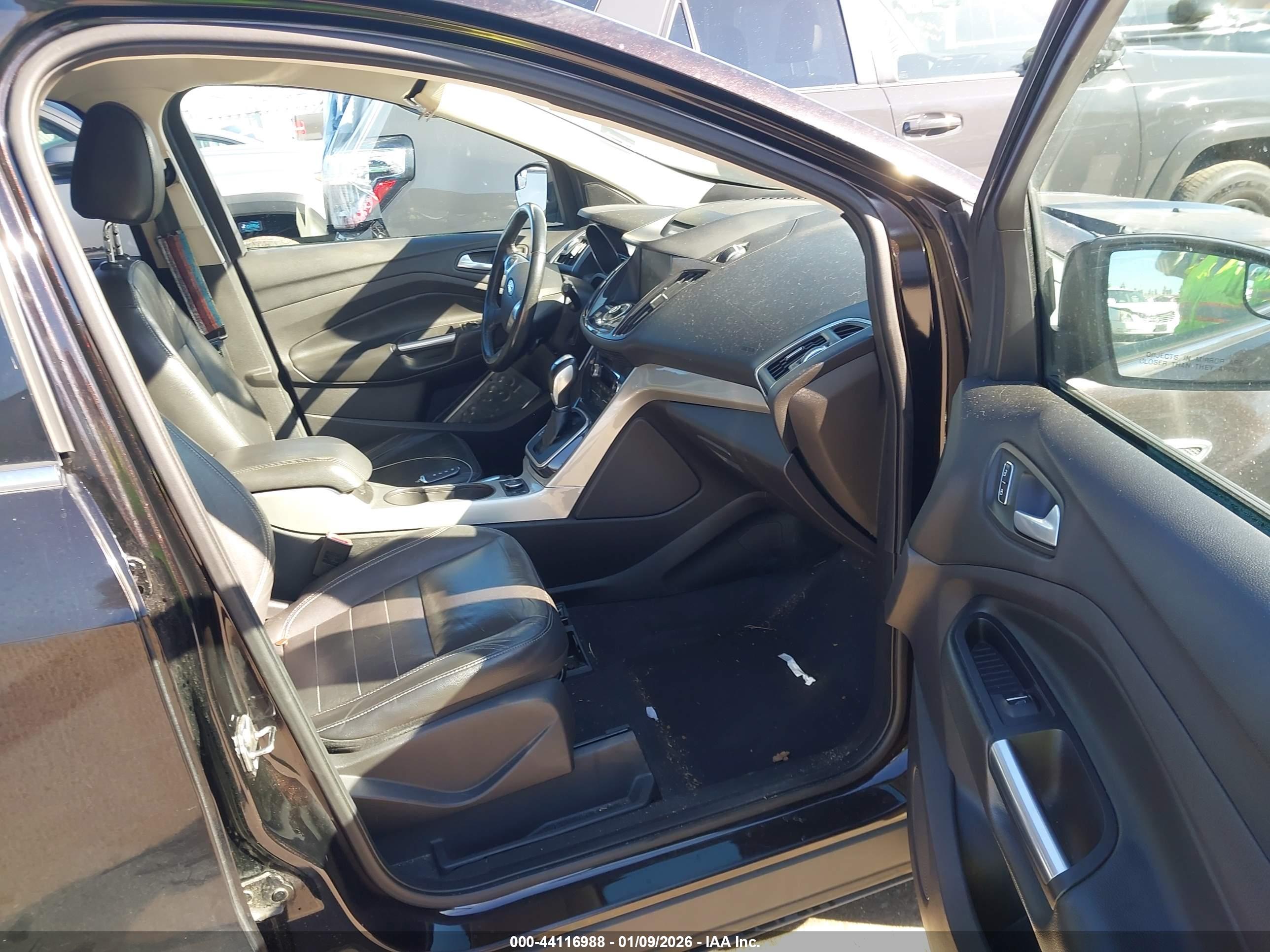 FORD ESCAPE image 5