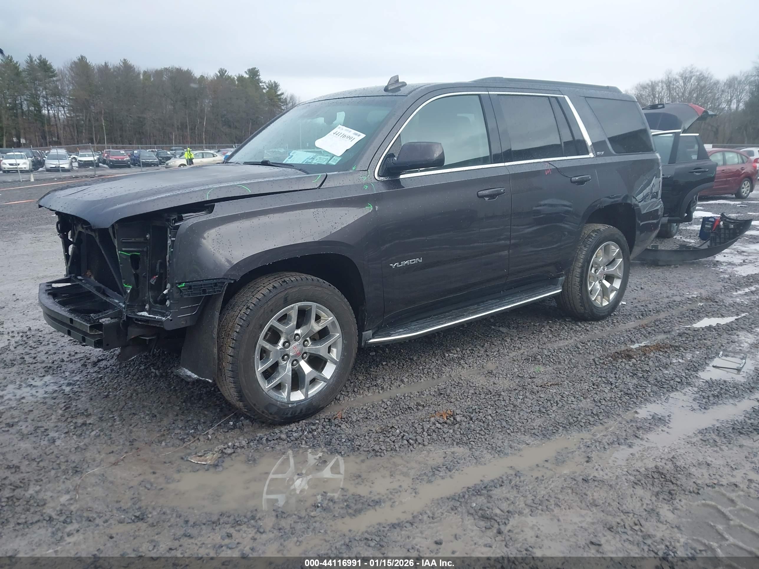 GMC YUKON image 2