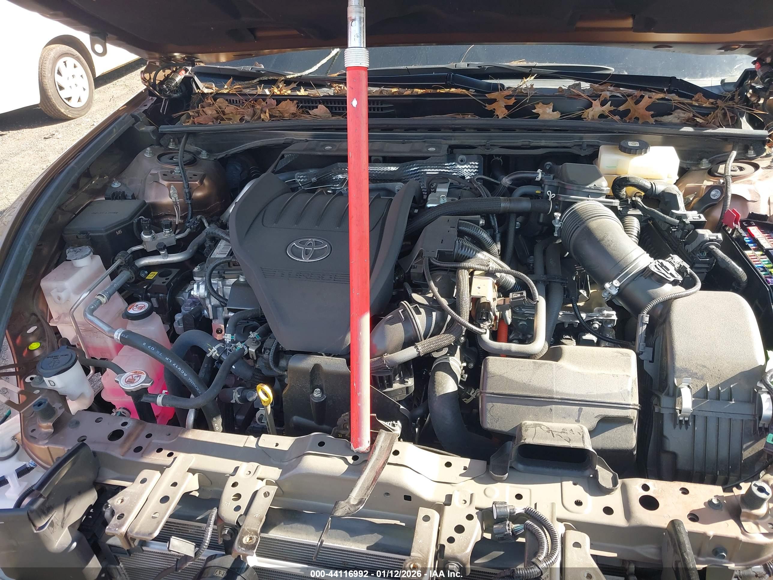 TOYOTA CROWN image 10