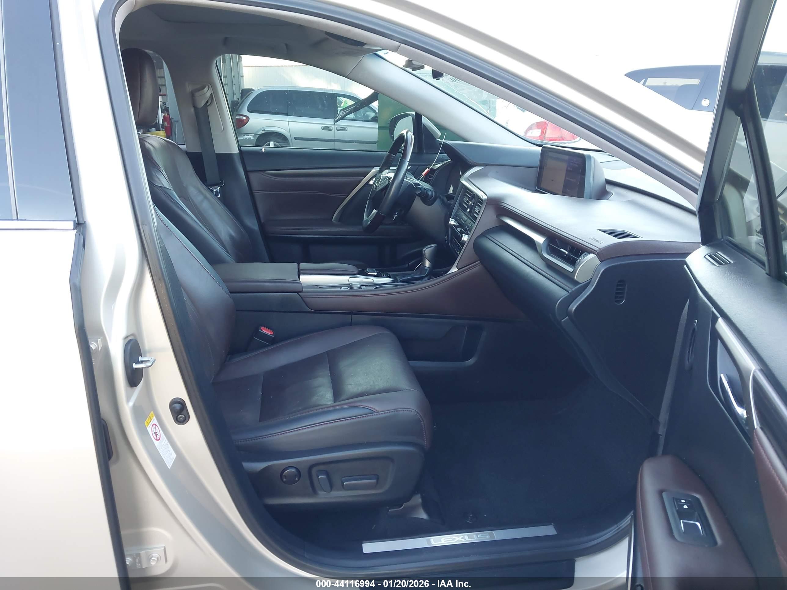 LEXUS RX image 5