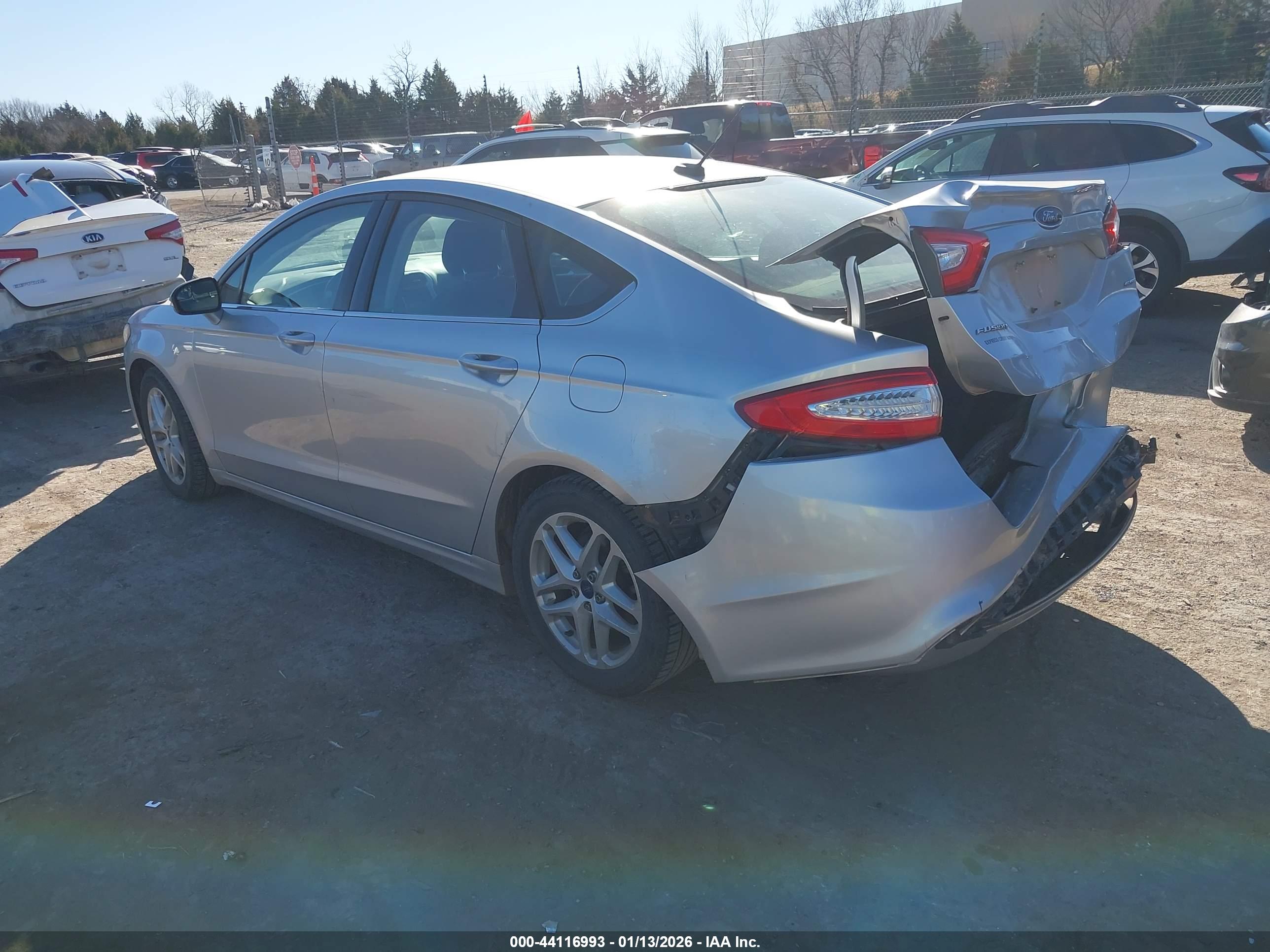 FORD FUSION image 3