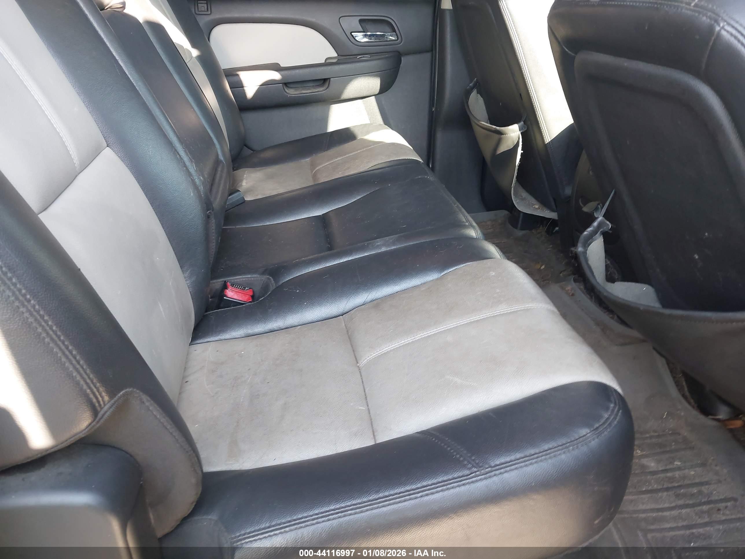 GMC SIERRA image 8