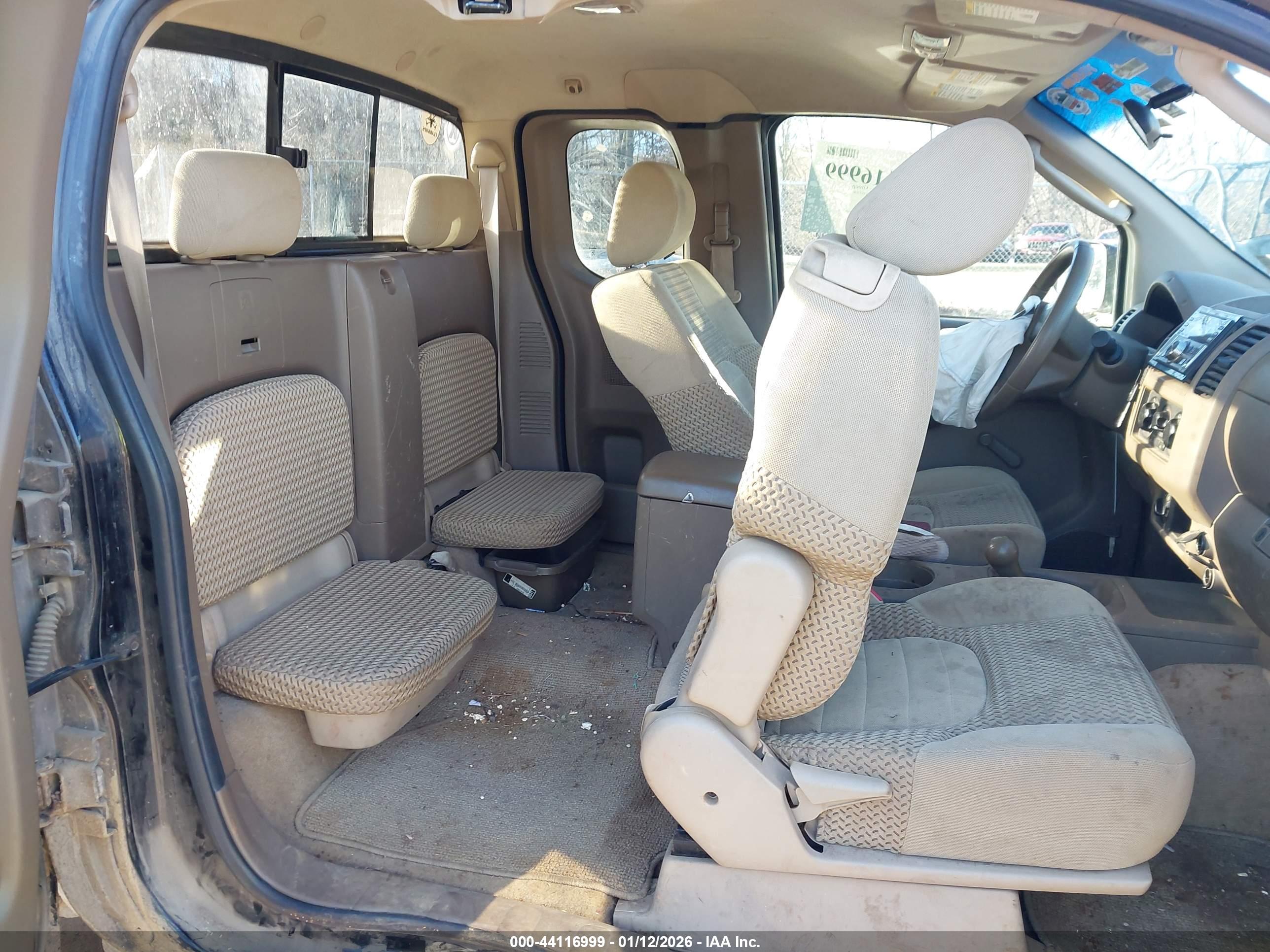NISSAN FRONTIER image 8