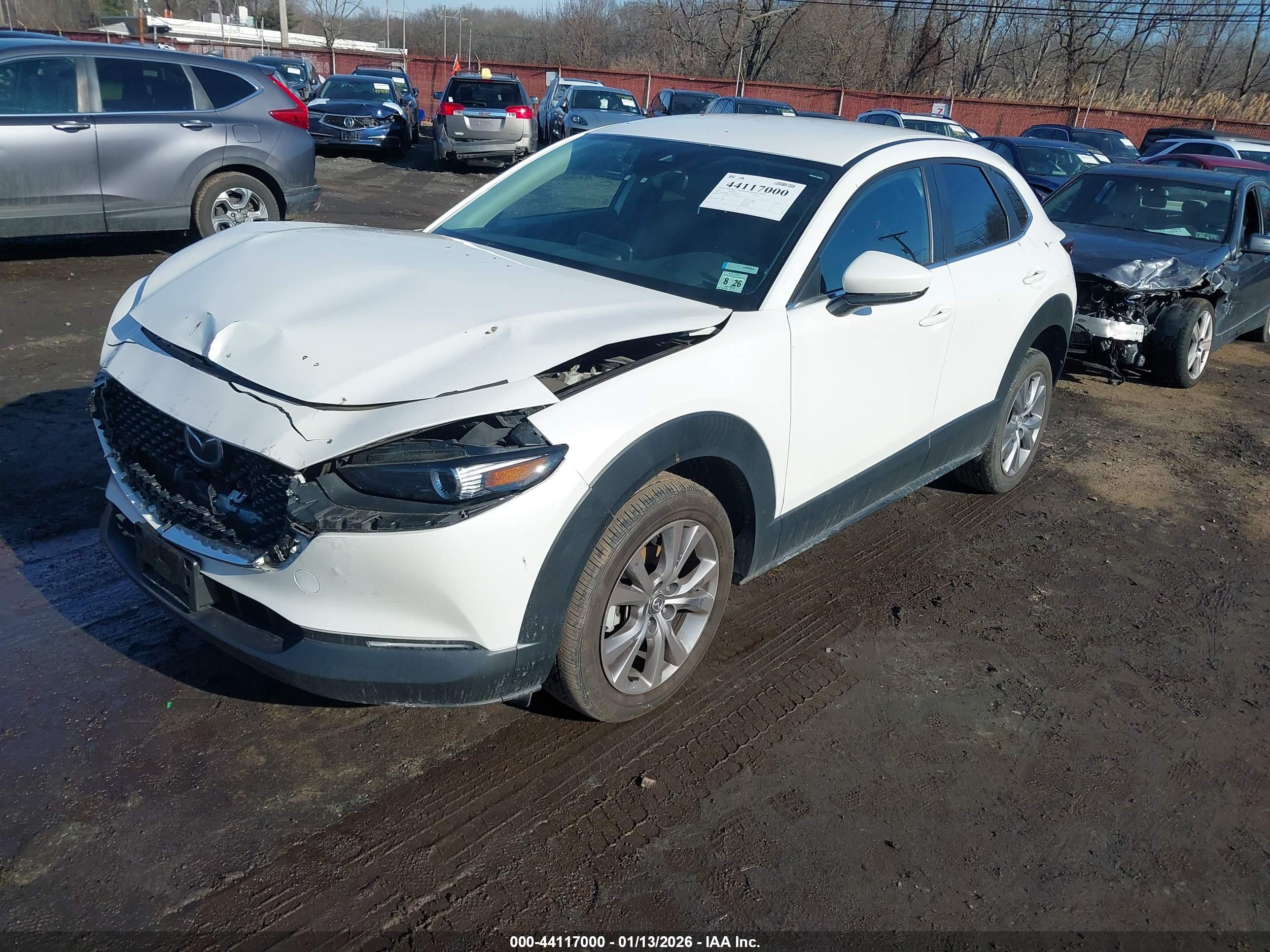 MAZDA CX-30 image 2