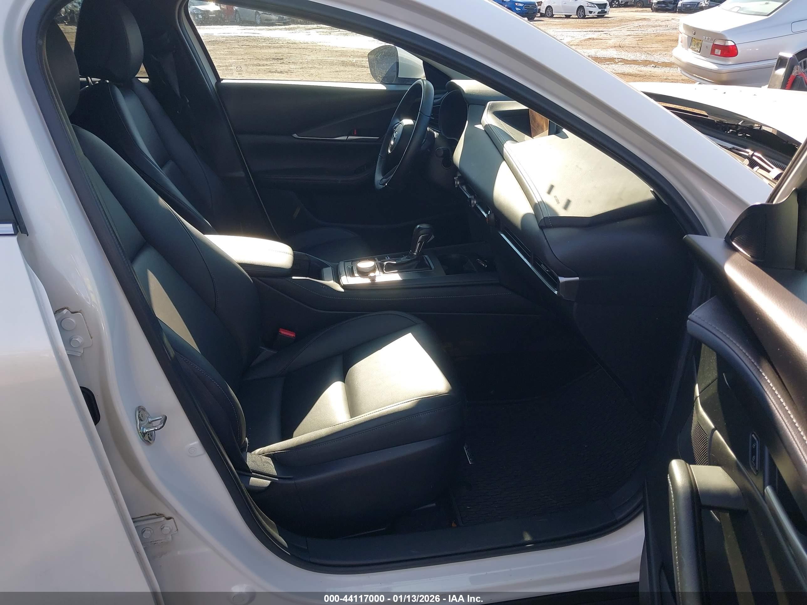 MAZDA CX-30 image 5
