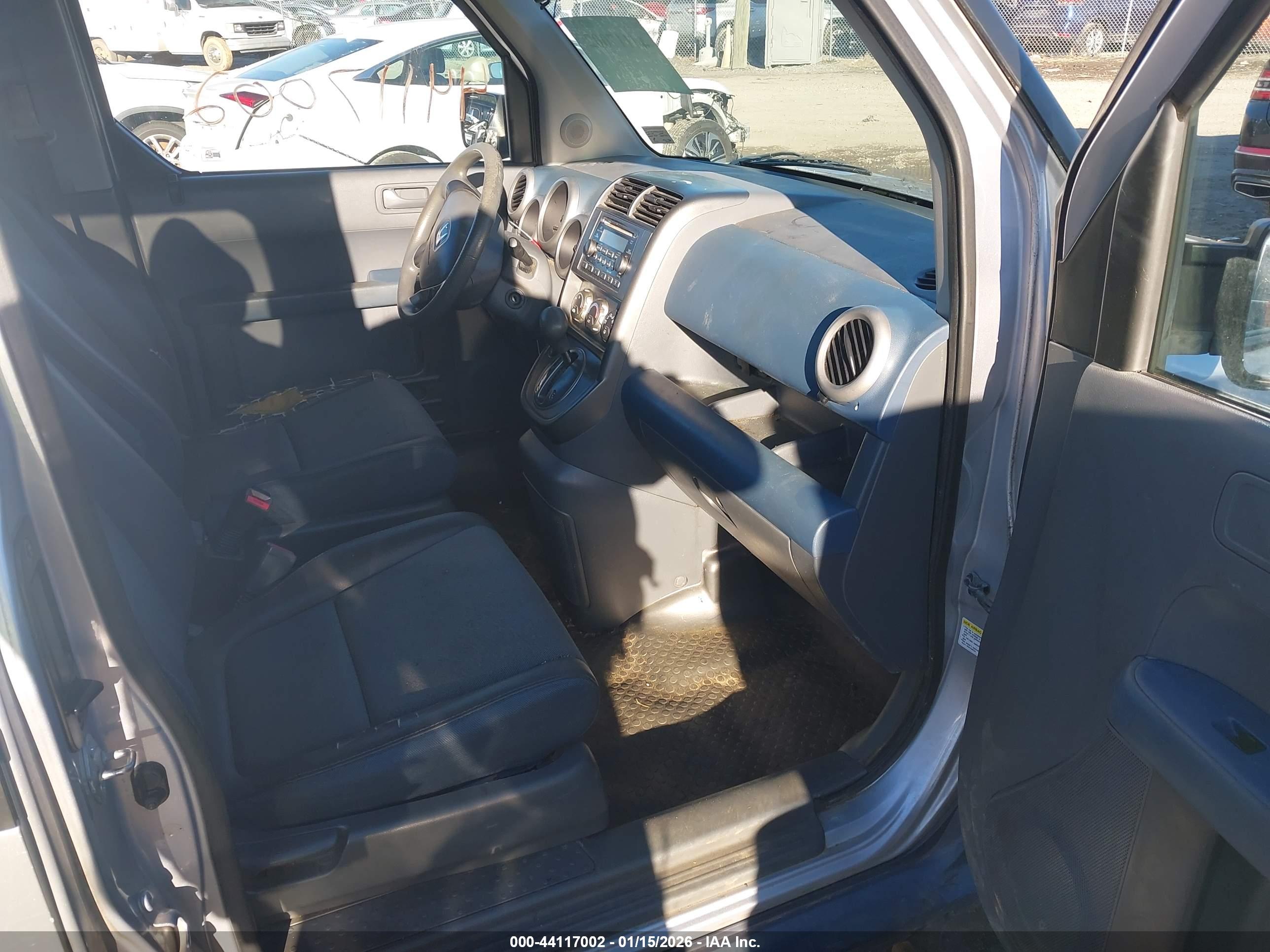 HONDA ELEMENT image 5