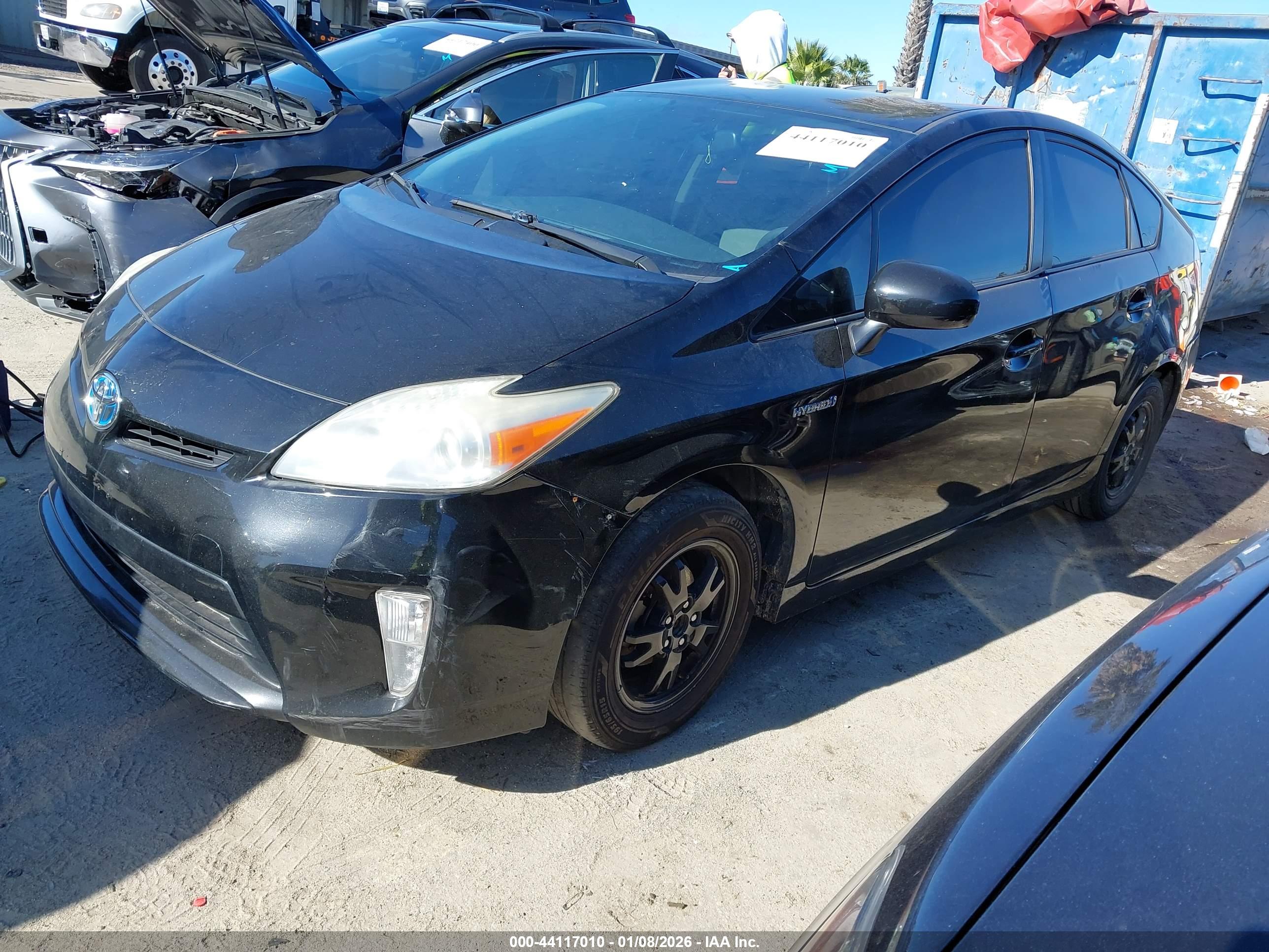 TOYOTA PRIUS image 2