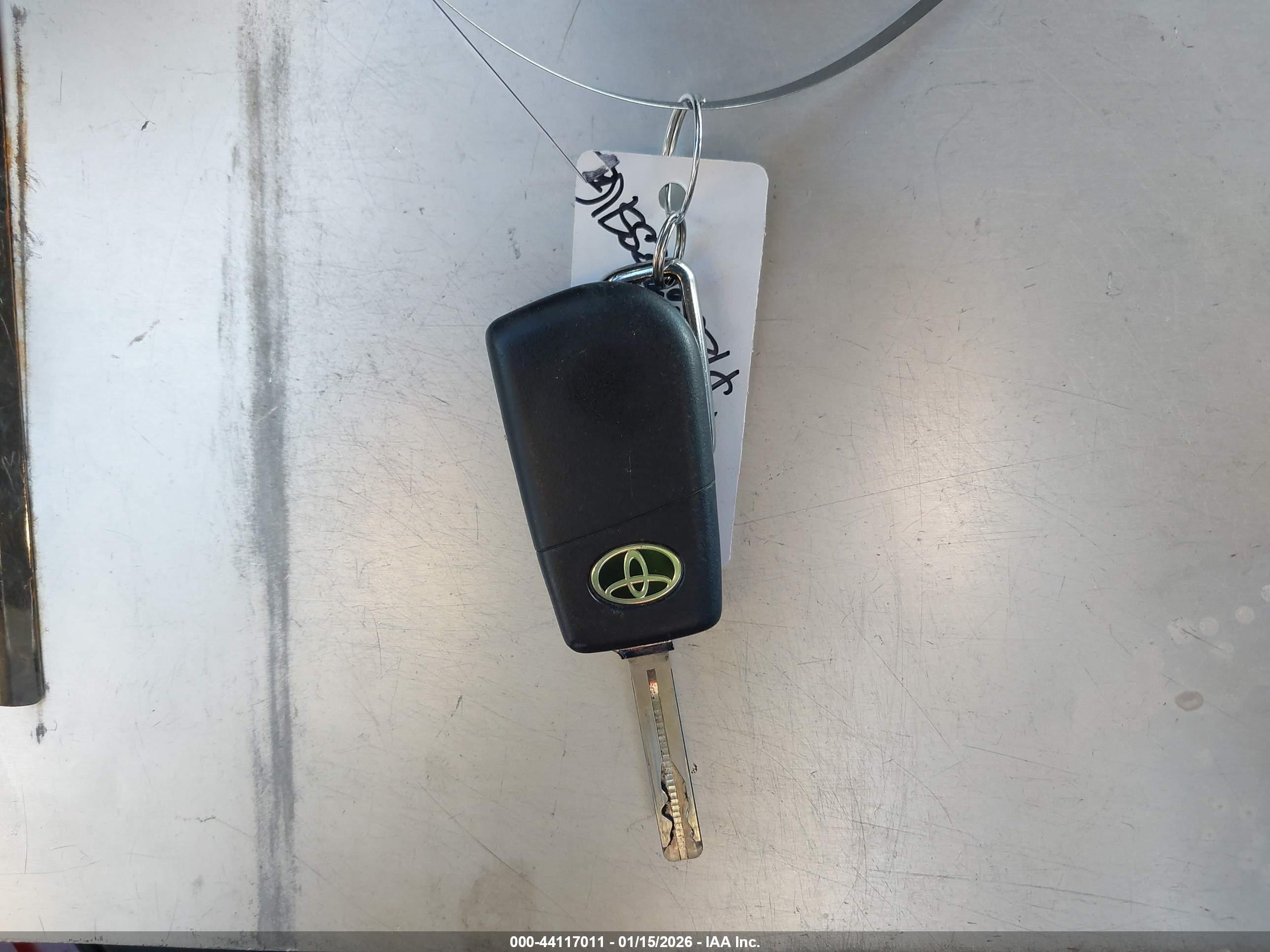 TOYOTA COROLLA image 11