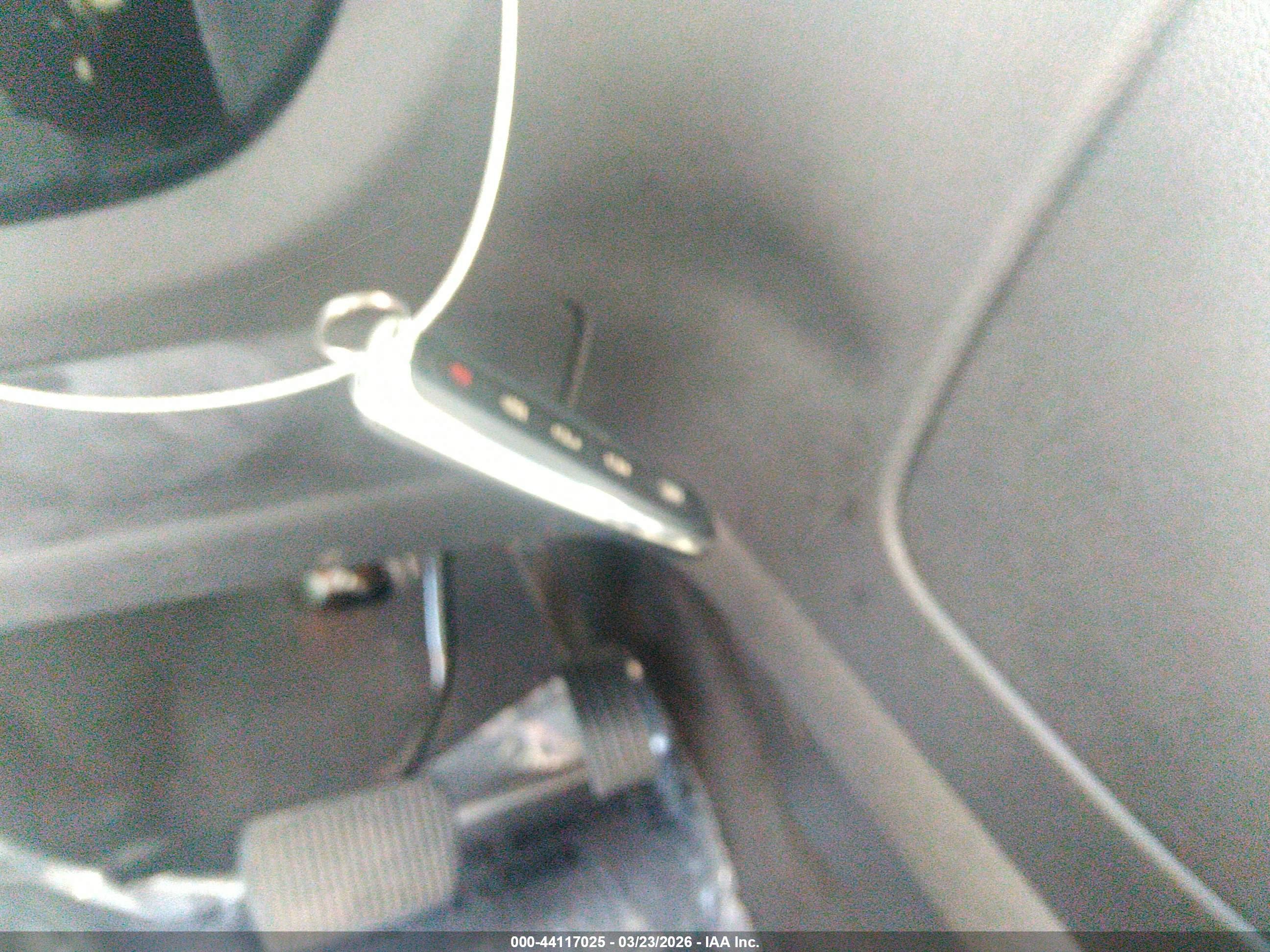 FORD ESCAPE image 11