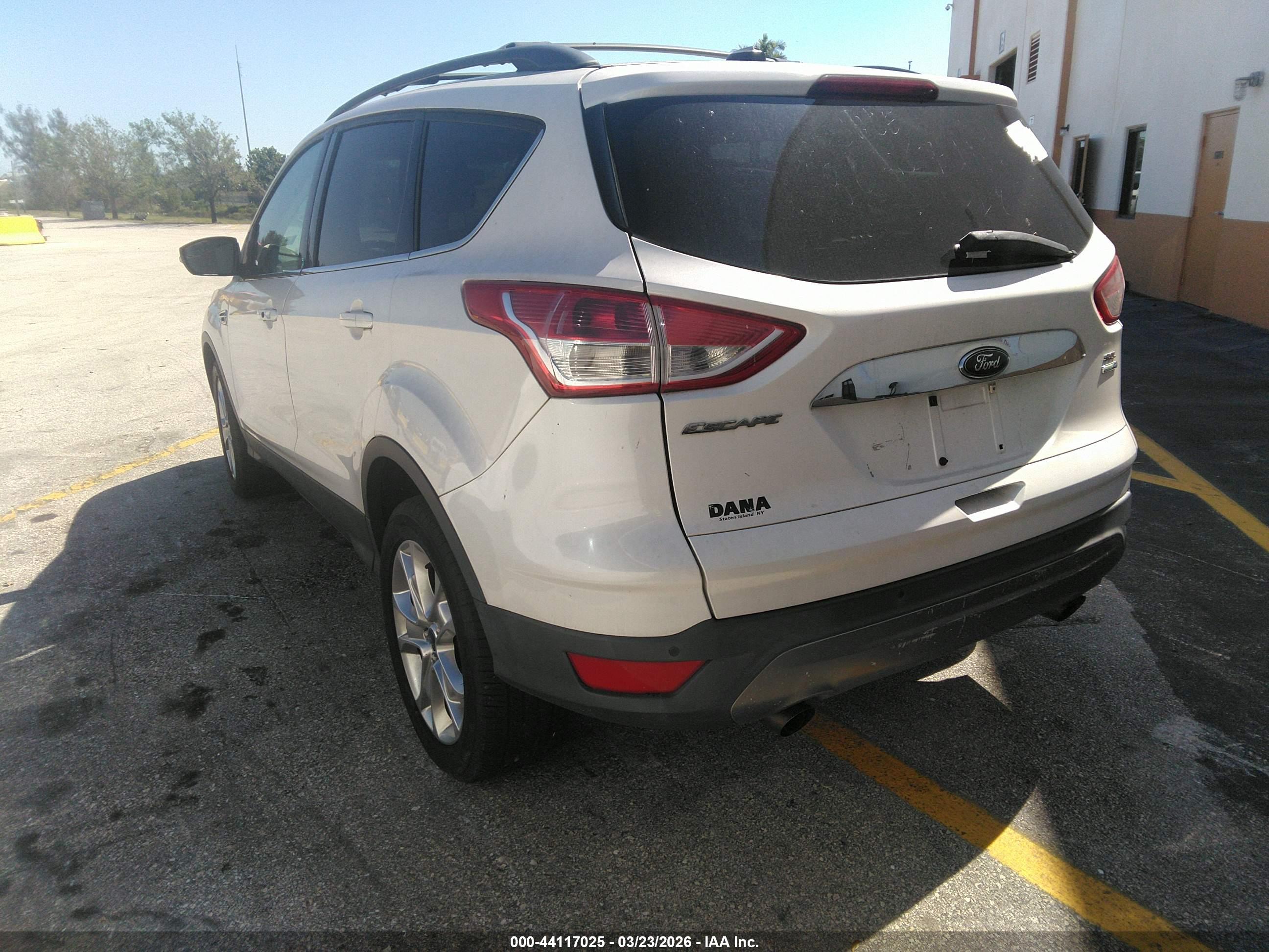 FORD ESCAPE image 3