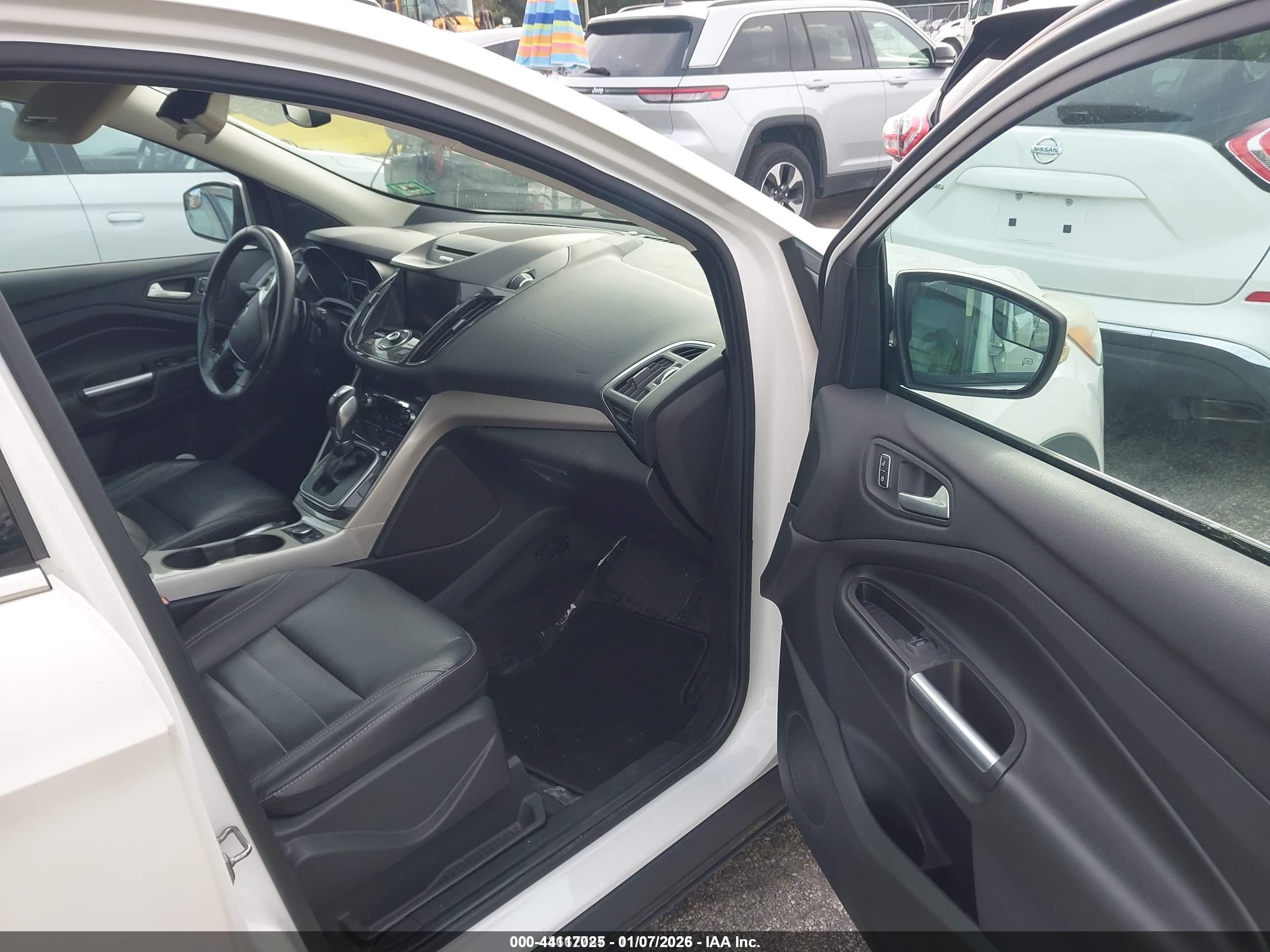 FORD ESCAPE image 5