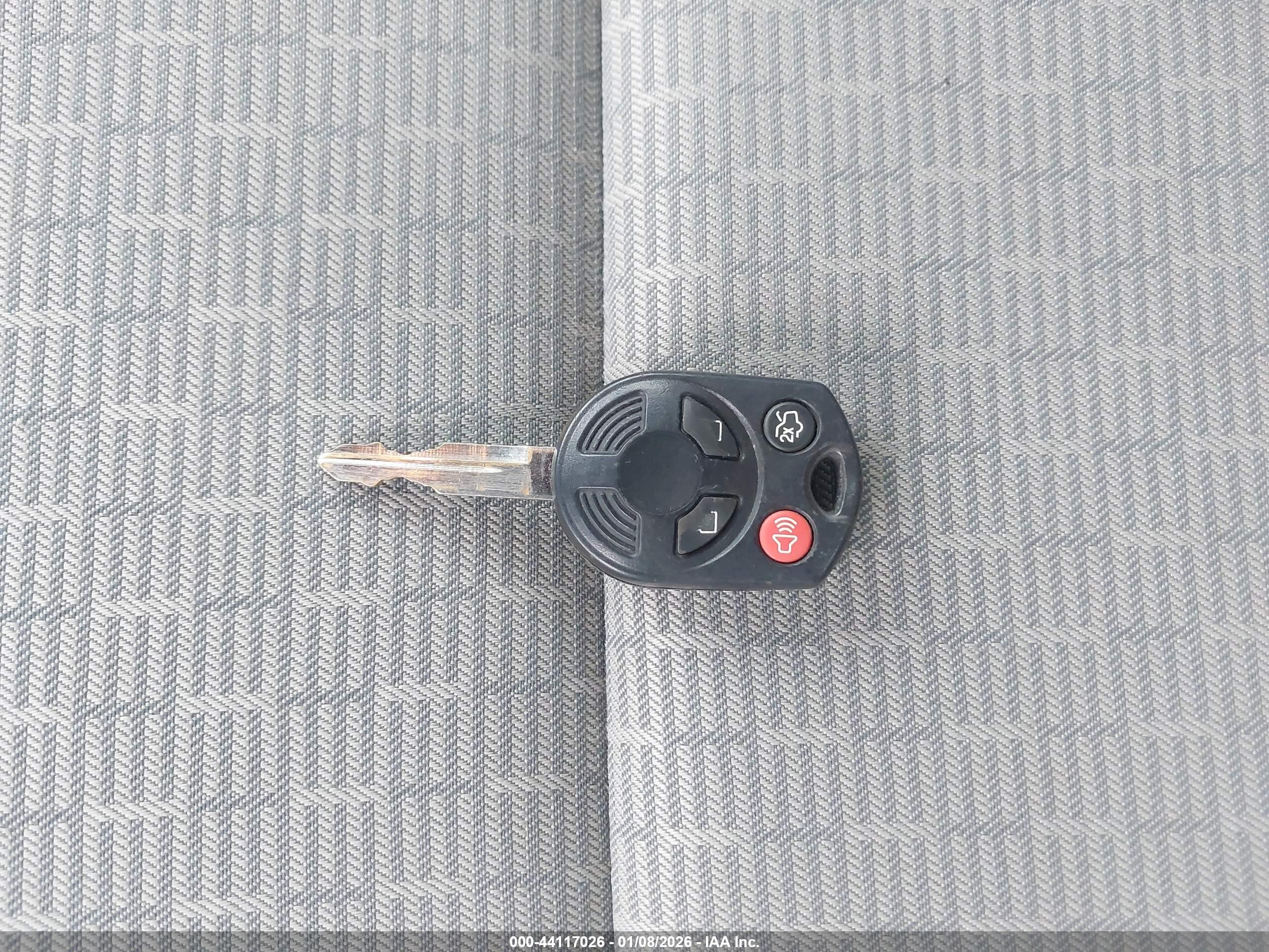 FORD FUSION image 11