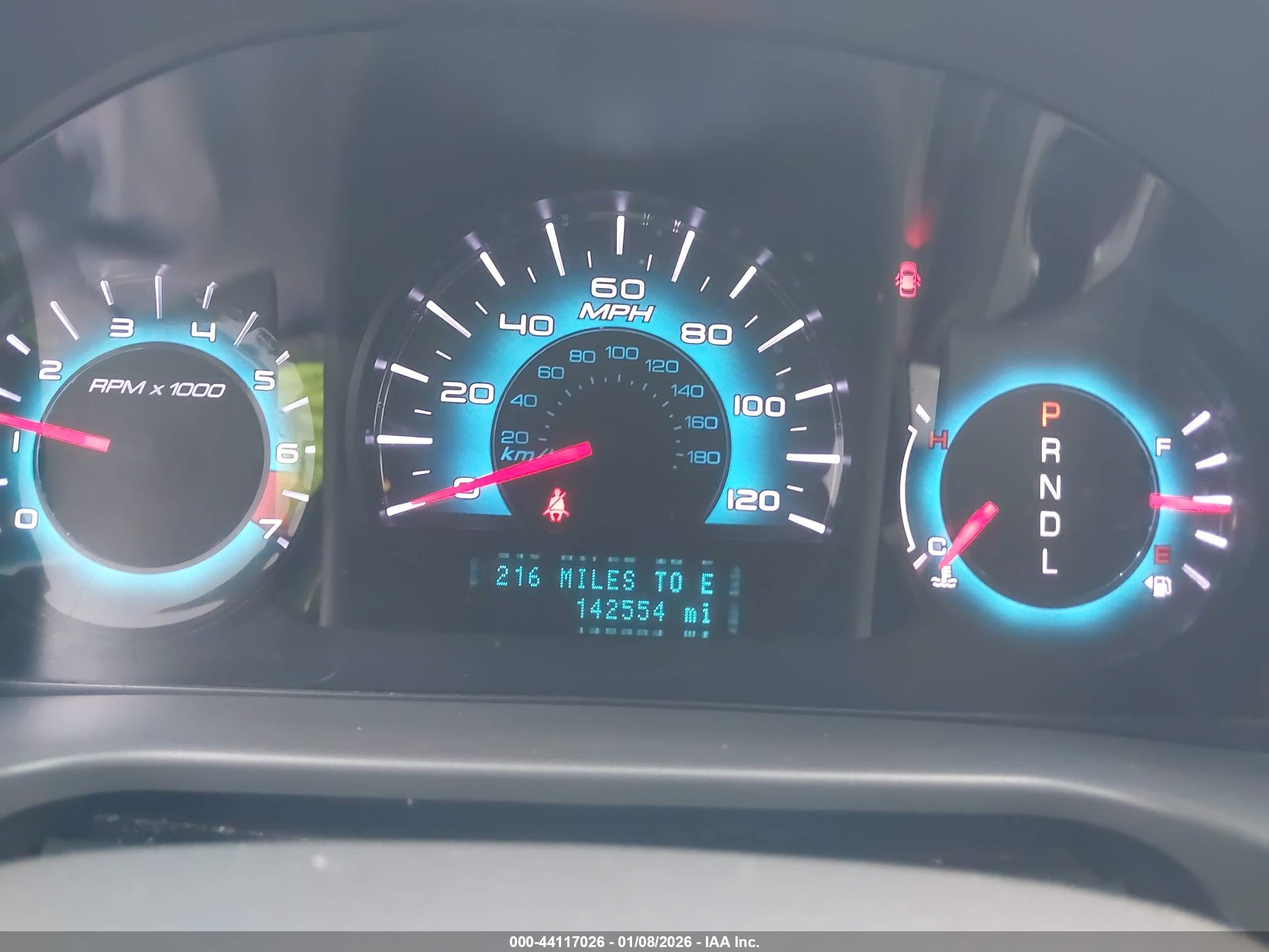 FORD FUSION image 7