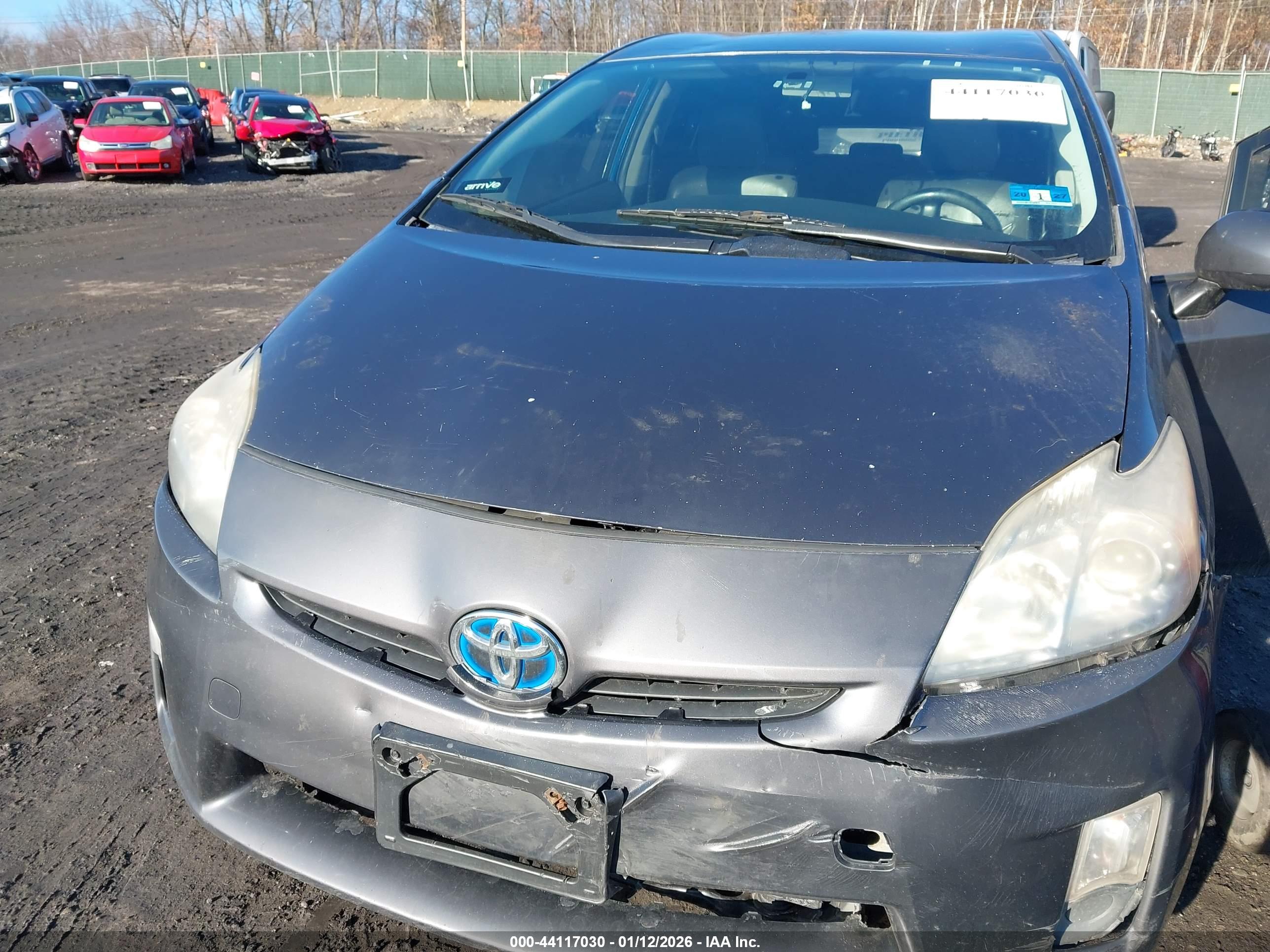 TOYOTA PRIUS image 6