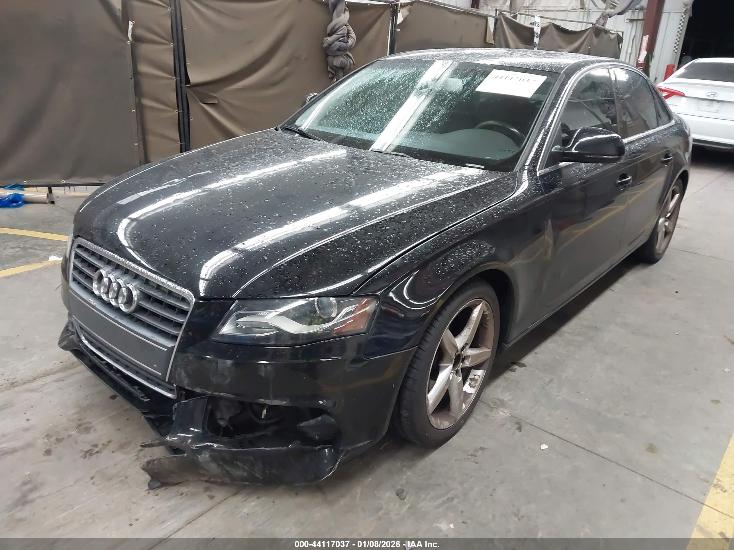 AUDI A4 image 2