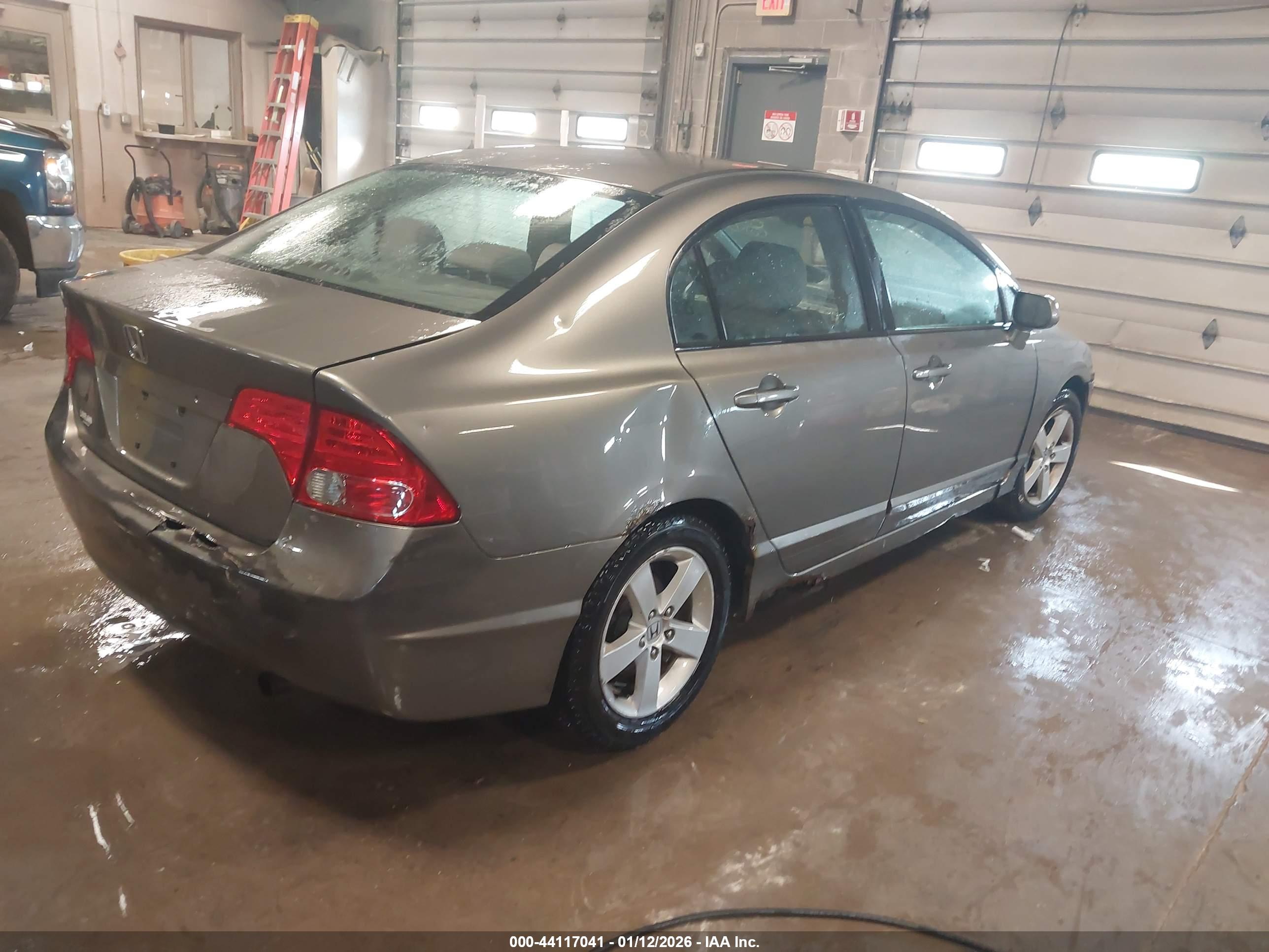 HONDA CIVIC image 4