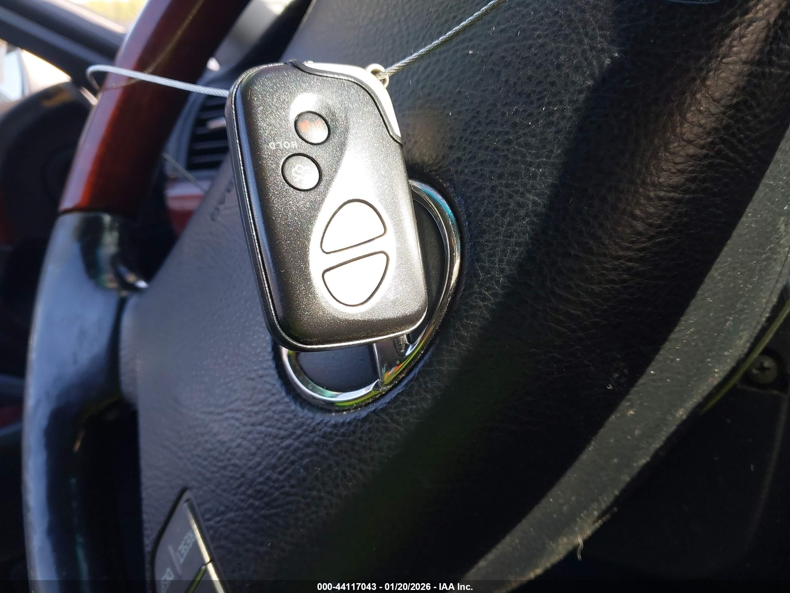 LEXUS LS image 11