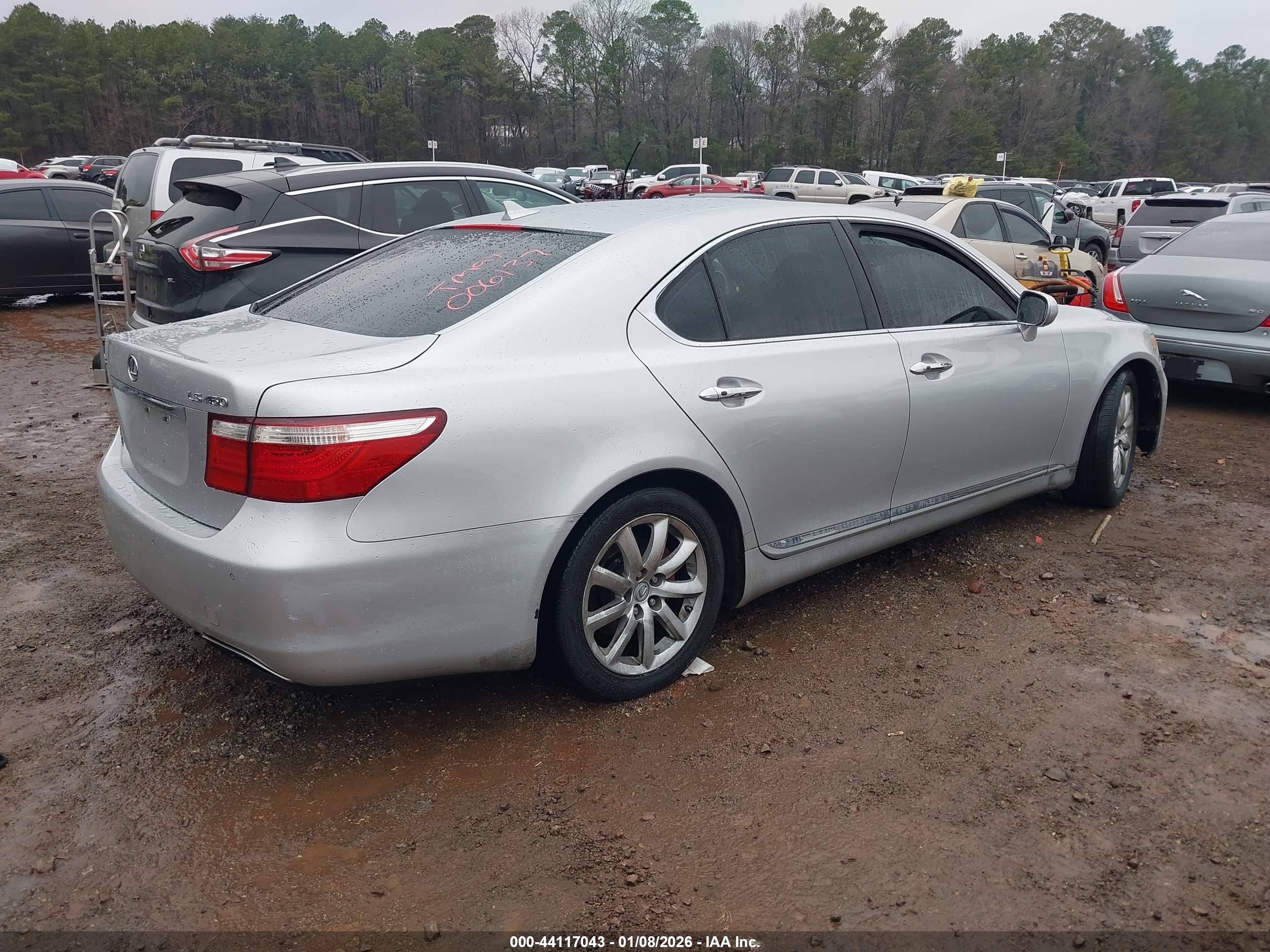 LEXUS LS image 4