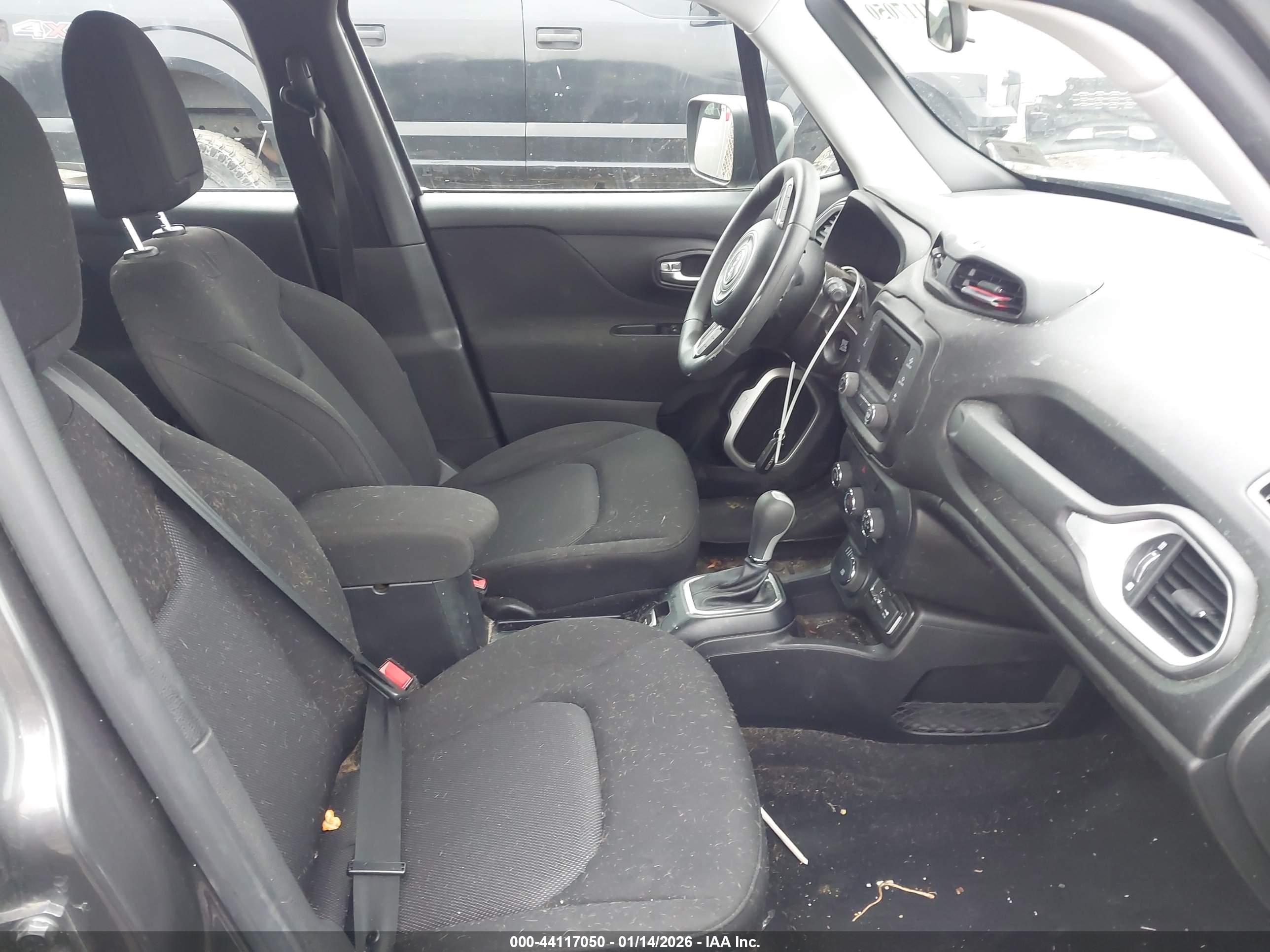 JEEP RENEGADE image 5