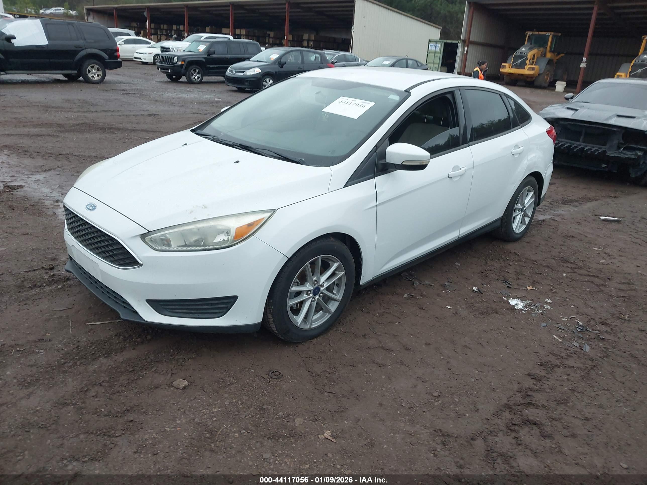 FORD FOCUS image 2