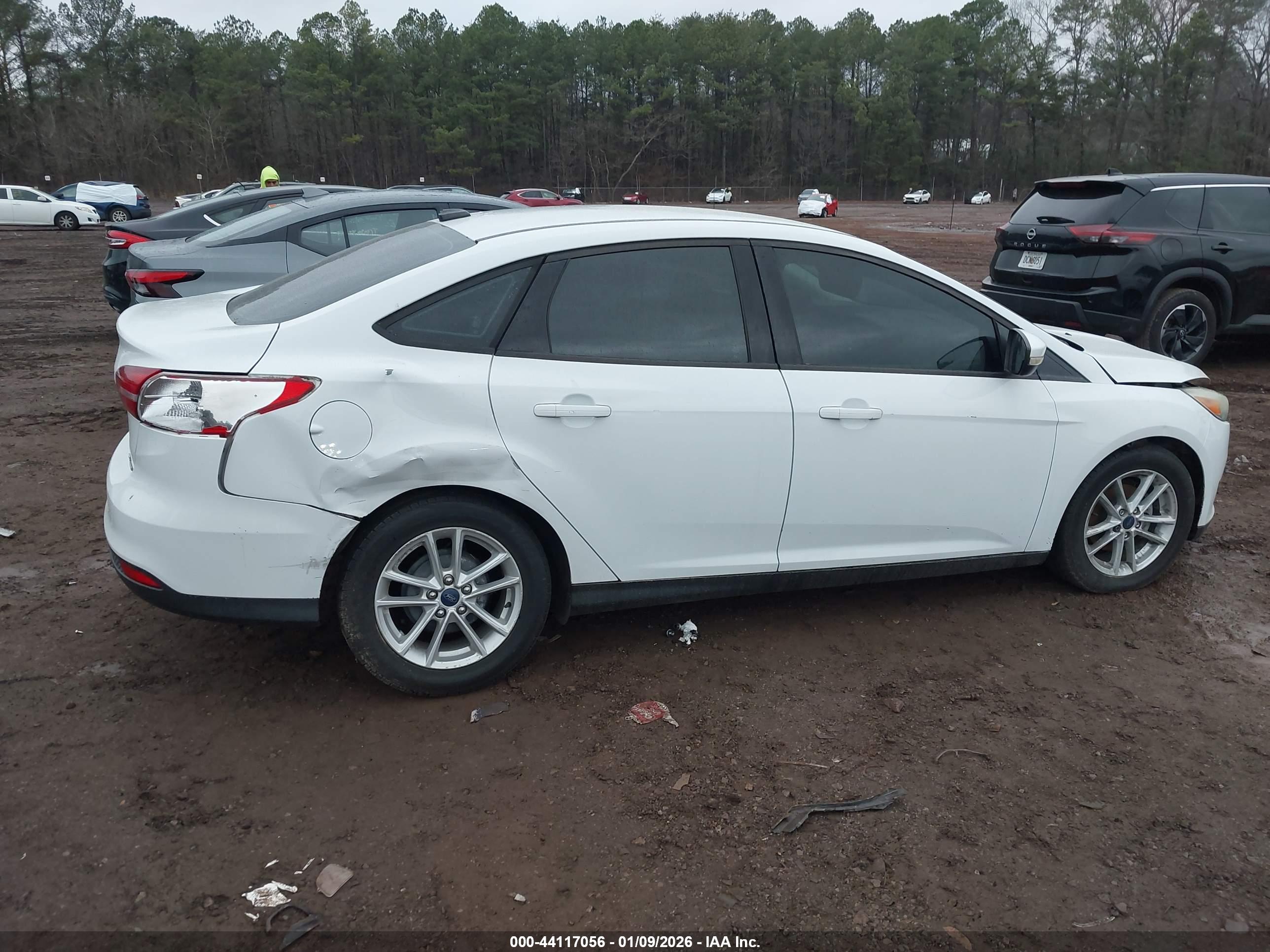 FORD FOCUS image 6