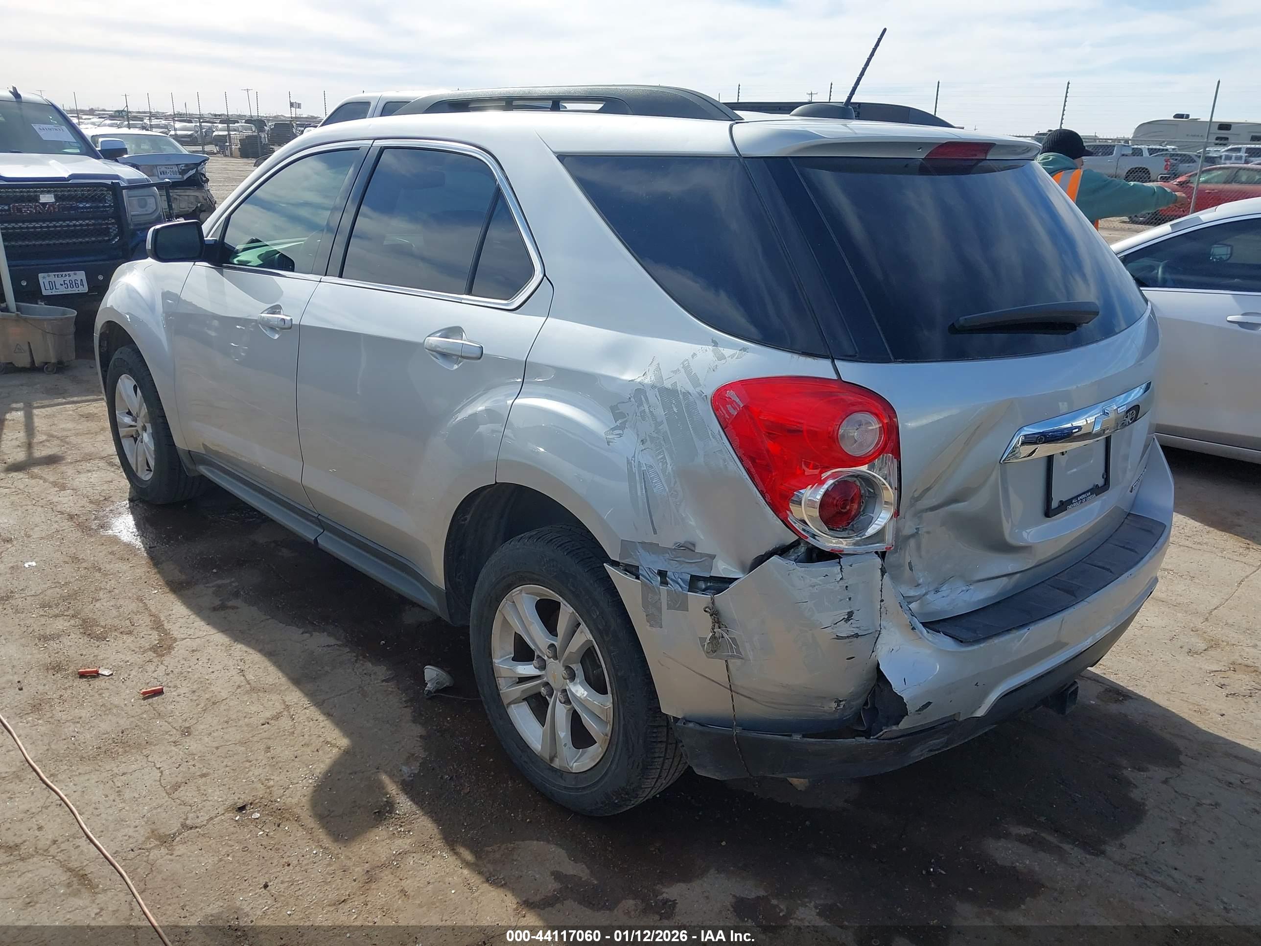 CHEVROLET EQUINOX image 3