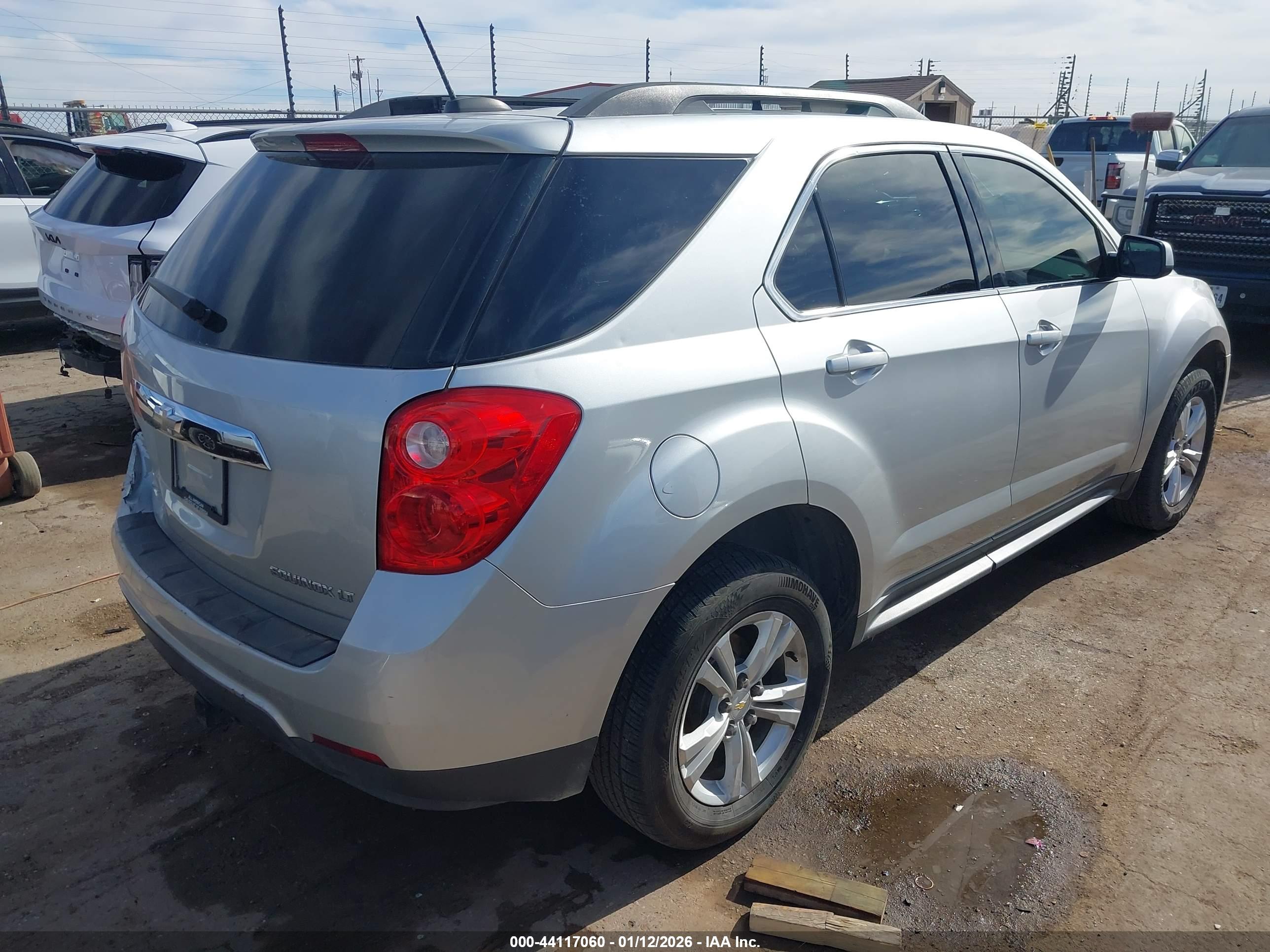 CHEVROLET EQUINOX image 4